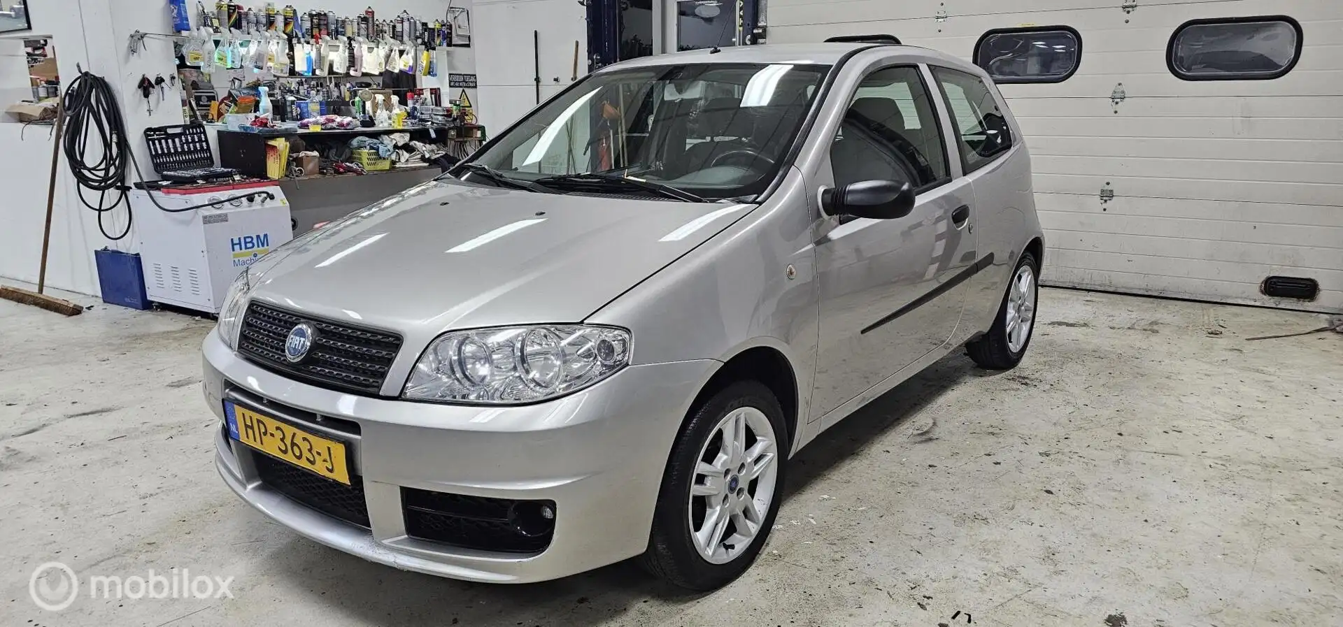 Fiat Punto 1.2-16V 3drs SportSound Airco L.M. velgen Gris - 2