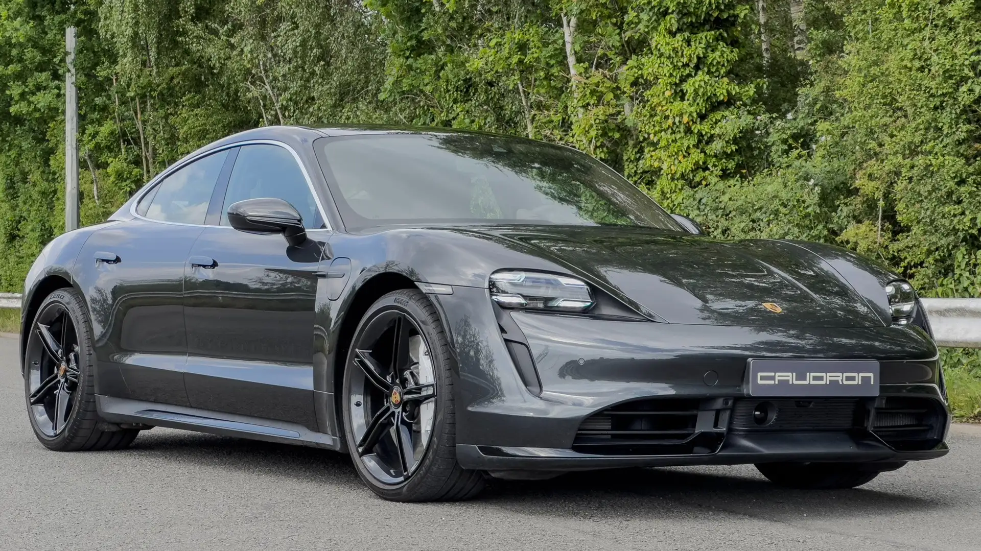 Porsche Taycan 'Turbo' 93.4 kWh Wood Interior | 625 pk | Full Op Grigio - 1