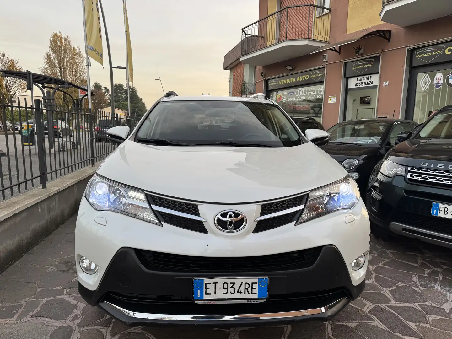 Toyota RAV 4 Rav4 2.2 d-cat Lounge 4wd 150cv gancio traino Blanc - 1