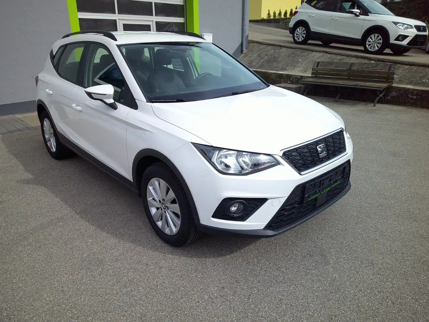 SEAT Arona 1,0 Style #ACC #PDC #NAVI 1.HD Weiß - 1