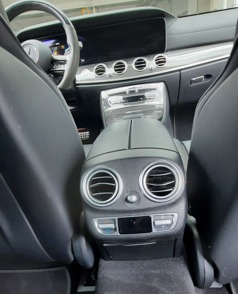 Mercedes-Benz E 63 AMG S 4Matic+Panoramadach/Head-up-Display — photo 14