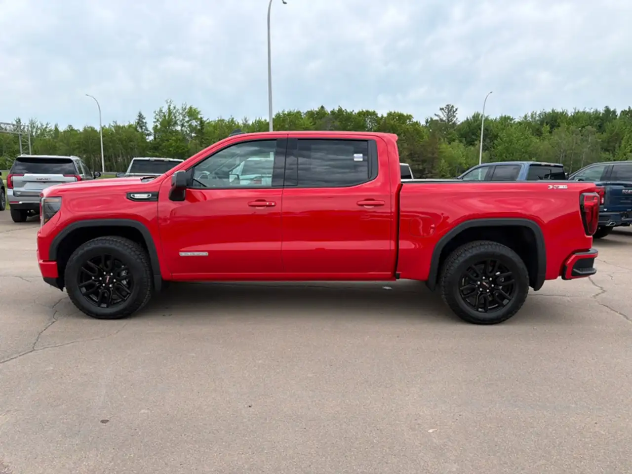 GMC Sierra 1500 снимка GMC Sierra 1500