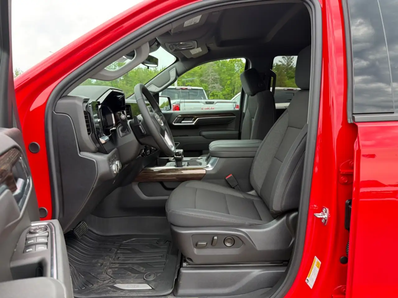 GMC Sierra 1500 снимка GMC Sierra 1500