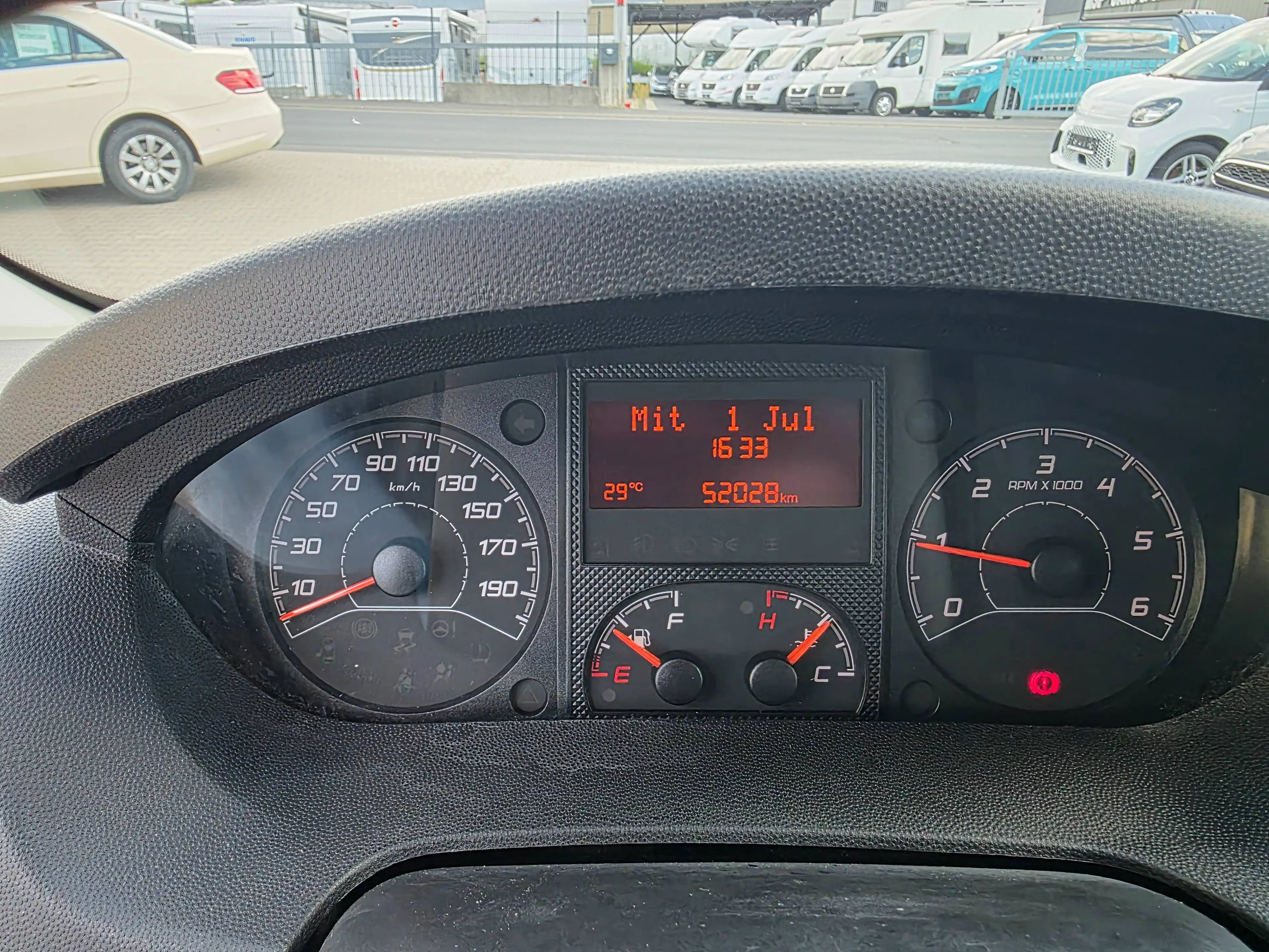 Peugeot Boxer 335 L3 BlueHDi 140 Stop — photo 13