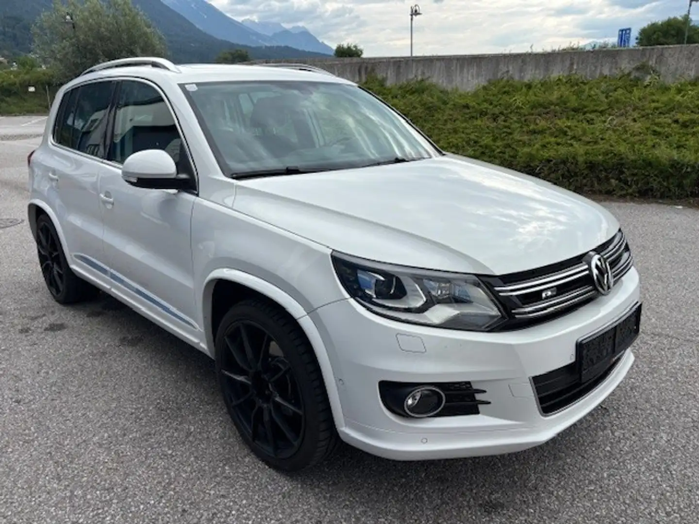 Volkswagen Tiguan 2,0 TDI BMT 4Motion Sky DPF R-line Blanco - 2