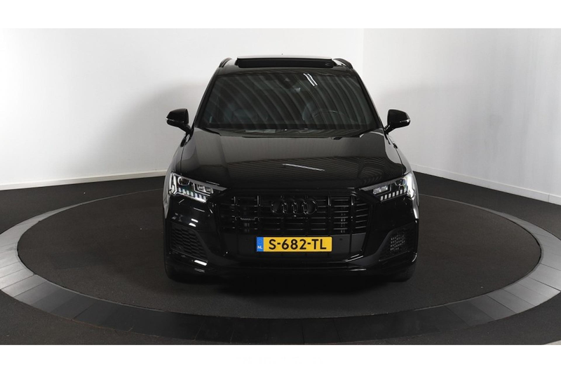 Audi Q7 60 TFSI e Quattro Pro Line S Competition — photo 4