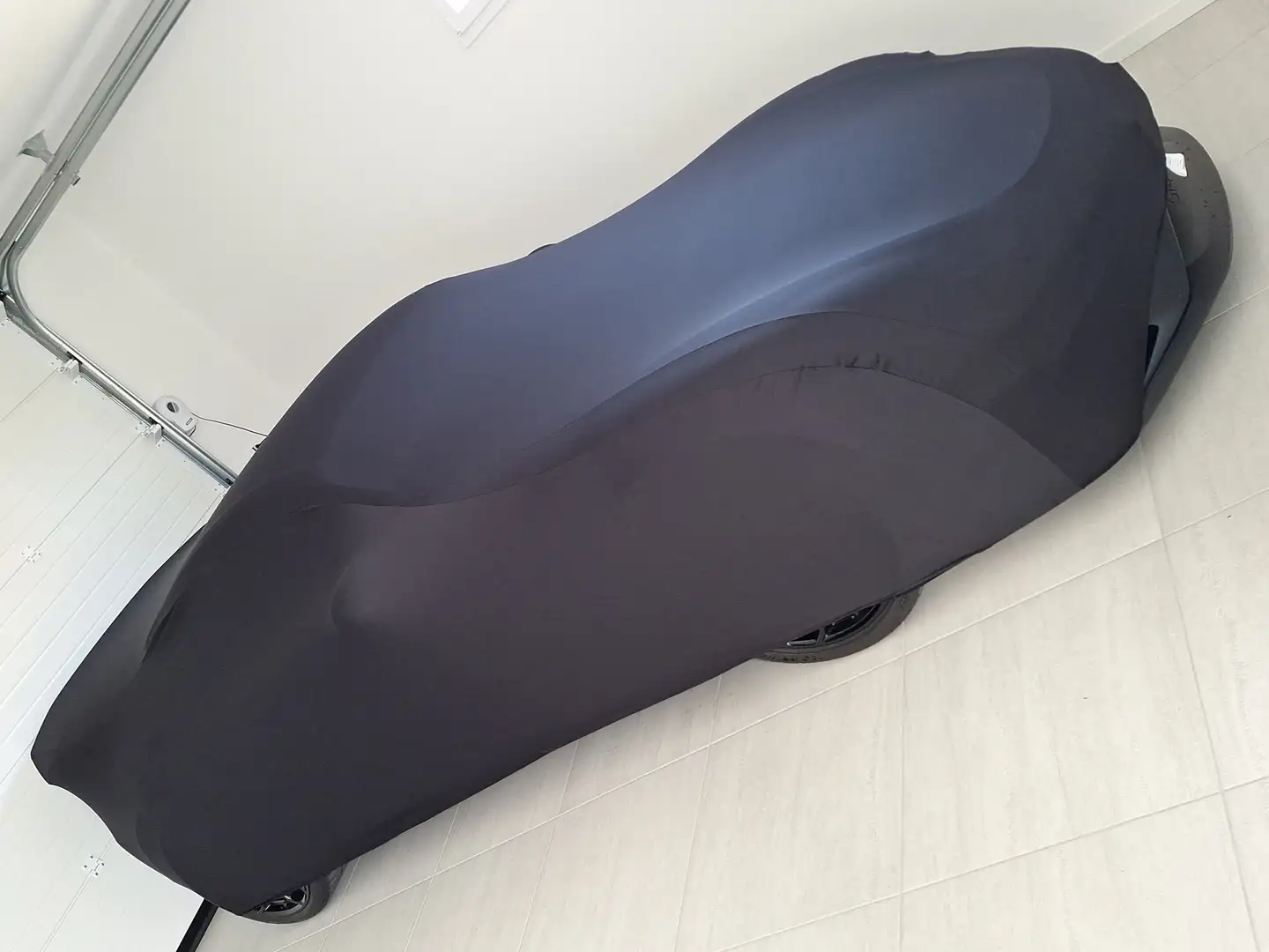 Porsche Cayman 718 Cayman 4.0 GT4 Nero - 2