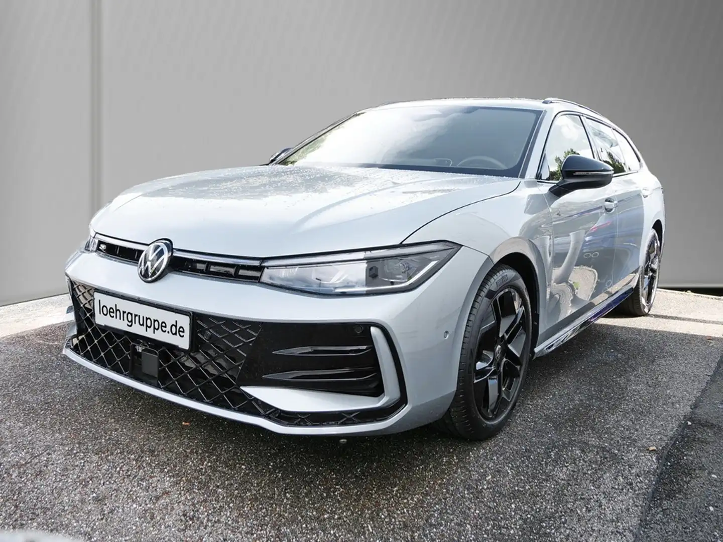 Volkswagen Passat Variant 2.0 TDI 4Motion R-Line *LEDER*HARMAN-KARDON*AHK... Silber - 2