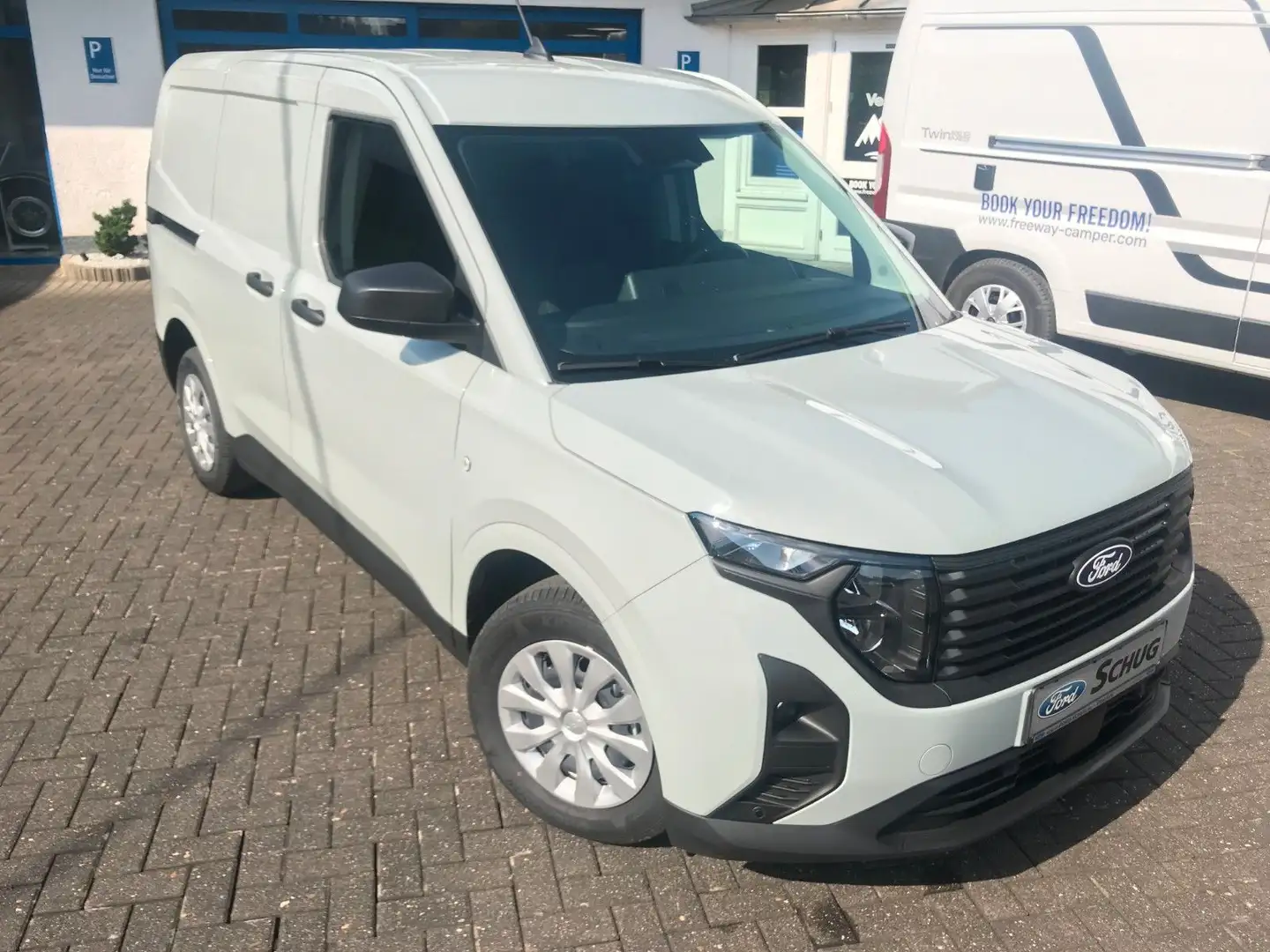 Ford Transit Courier Trend, *WinPa *AssPa *5JGA Gris - 1