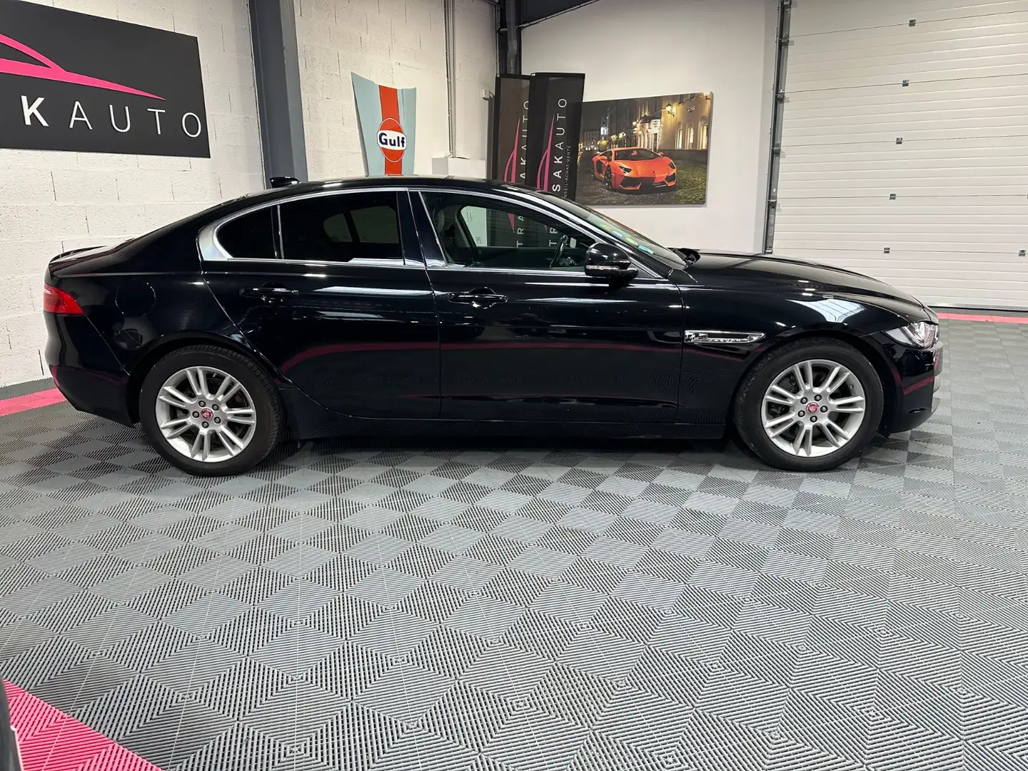 Jaguar XE 180 CH BVA PRESTIGE Schwarz - 2