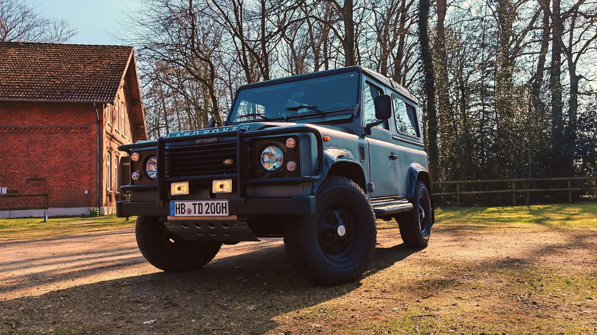 Land Rover Defender 90 2.5 td 109 PS Hard Top H-Kennzeichen - 2