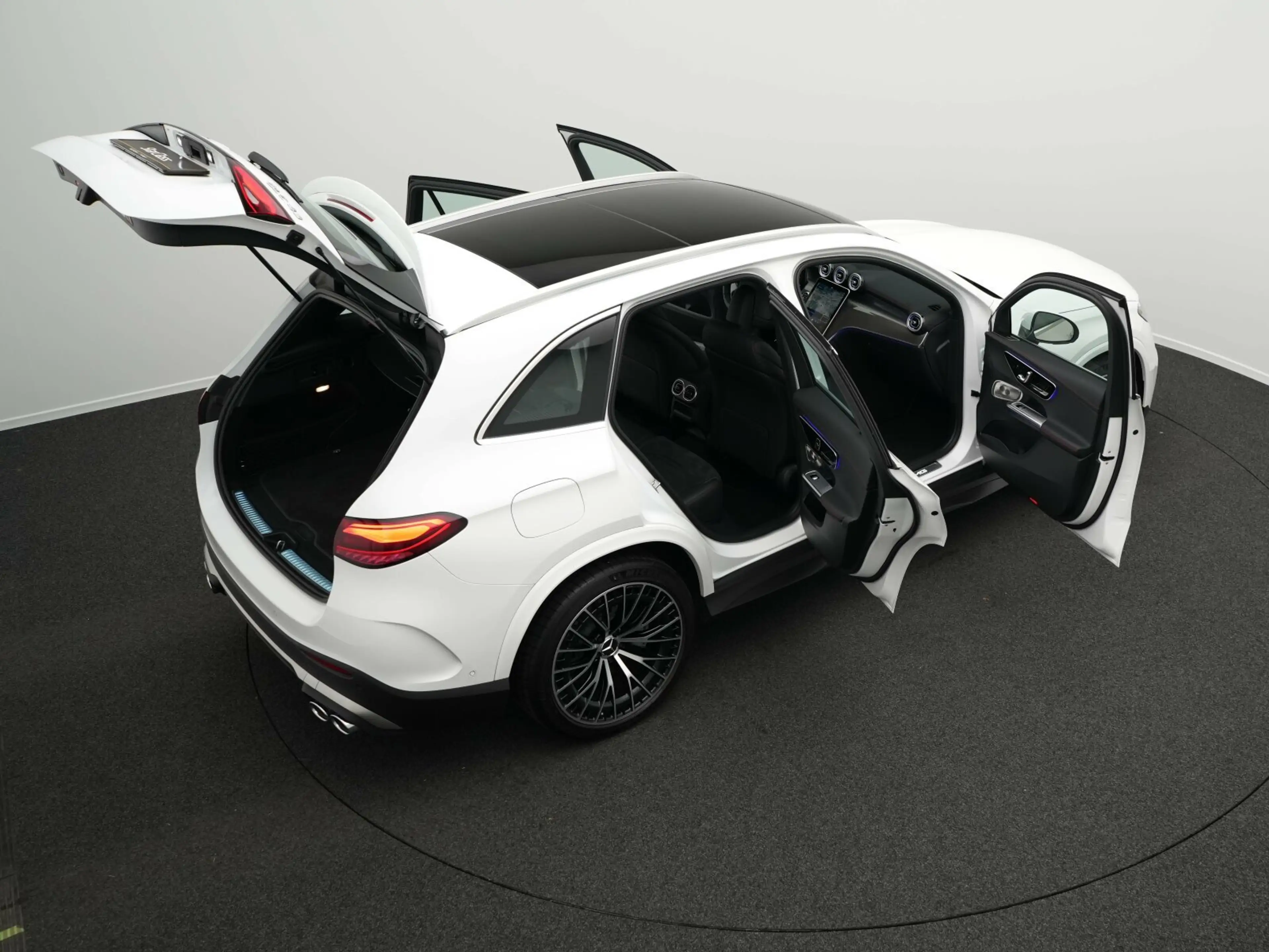 Mercedes-Benz GLC 43 AMG GLC 43 AMG 4MATIC Digital+Pano+AHK+Burm Premium — photo 13