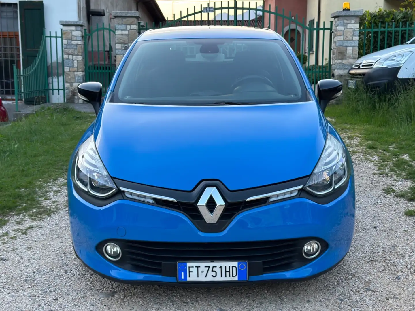 Renault Clio 1.5 dCi 8V 90CV EDC 5 porte Energy Blu/Azzurro - 2