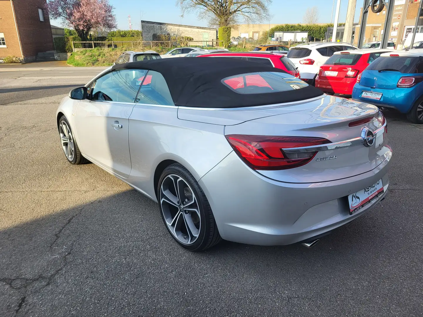 Opel Cascada Cabriolet 1.6i 170cv Turbo "Innovation" Grau - 2