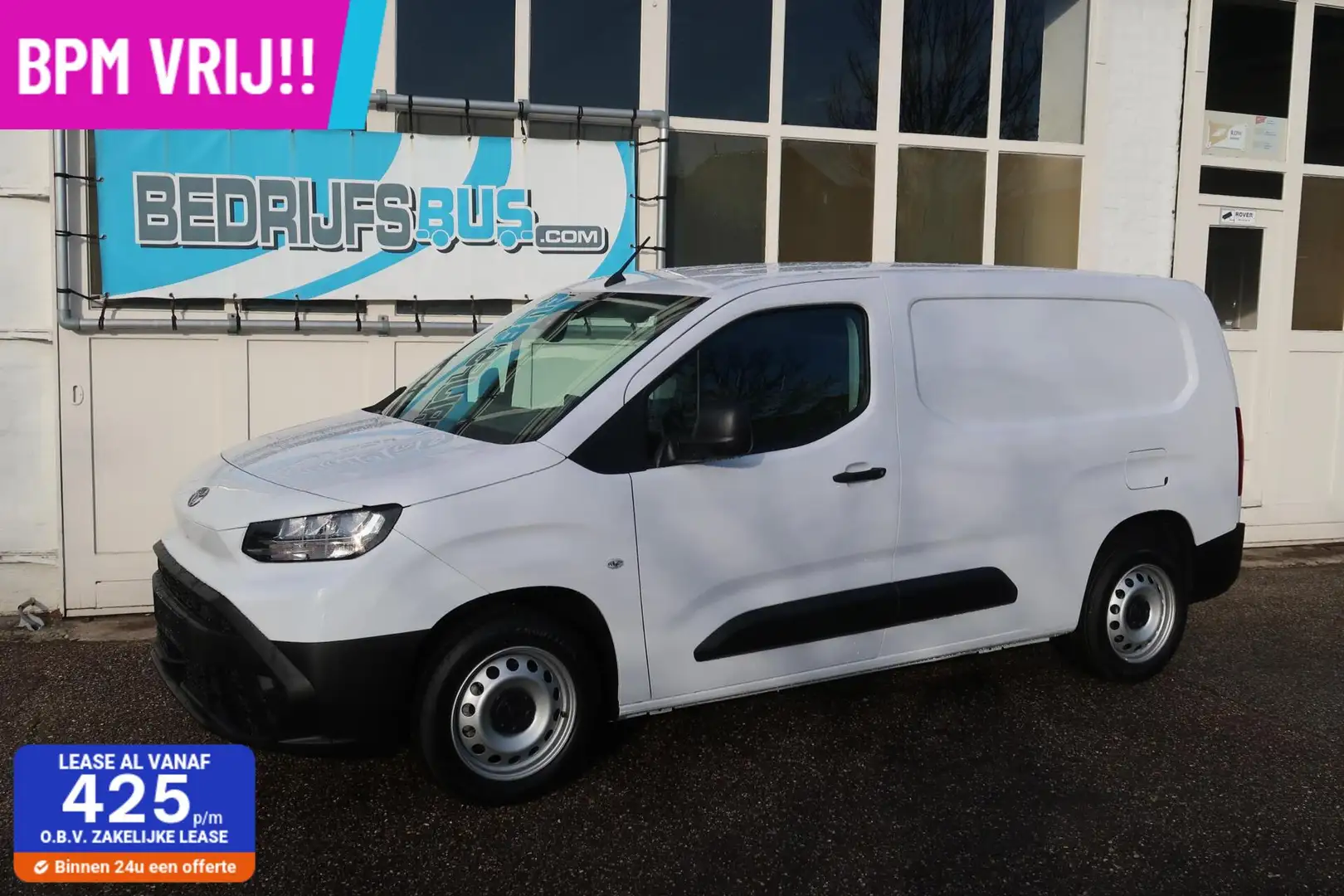 Toyota Proace City 130PK Challenger, Lang, Bankje DIRECT LEVERBAAR! Wit - 1