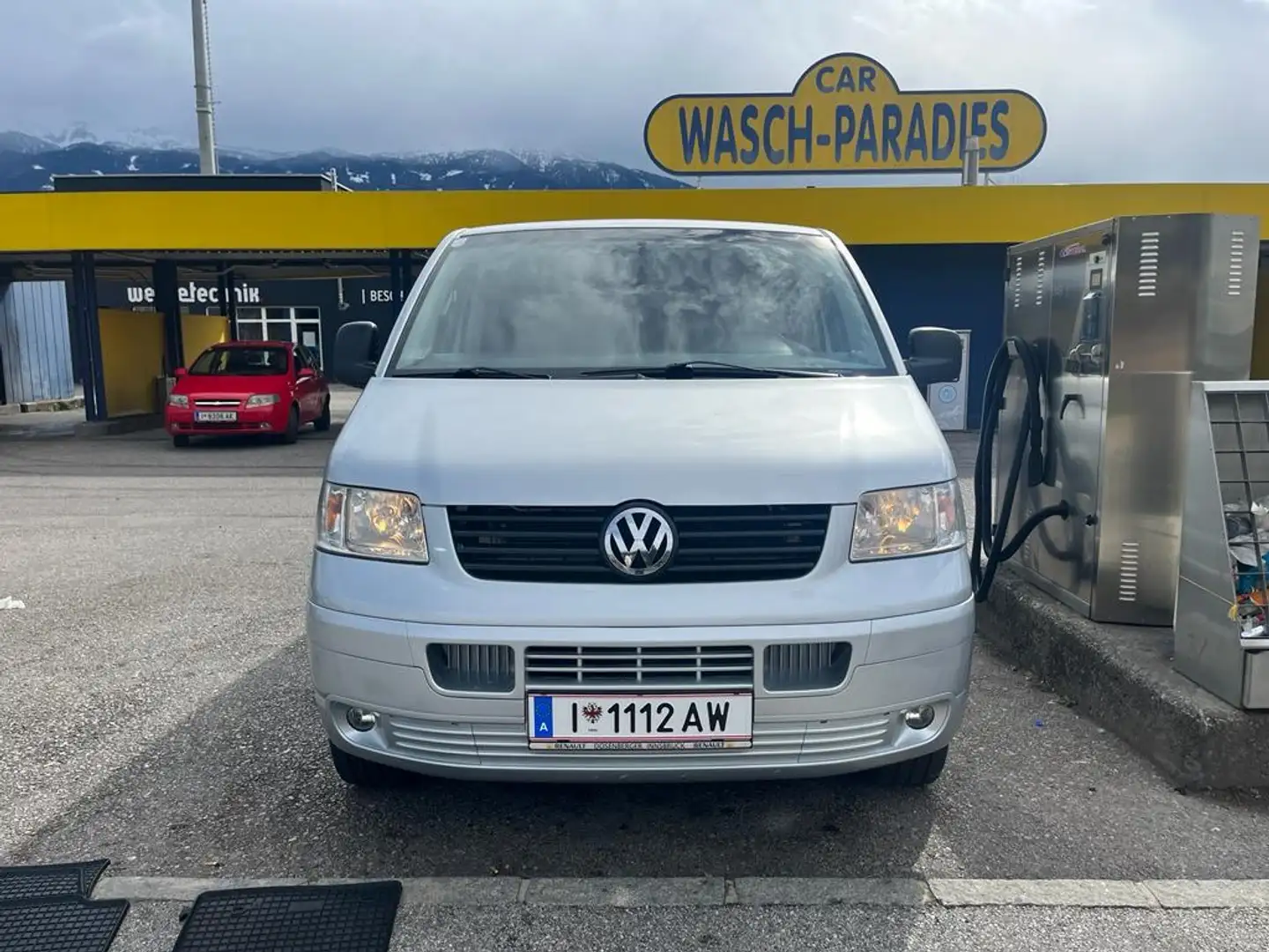 Volkswagen T6 Caravelle - 1