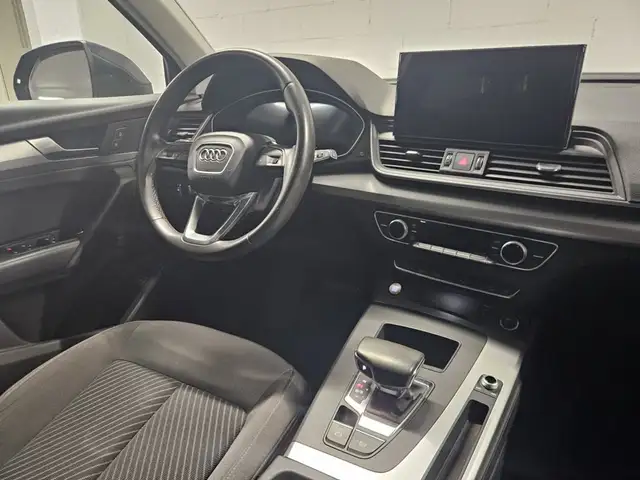 Audi Q5 view 6