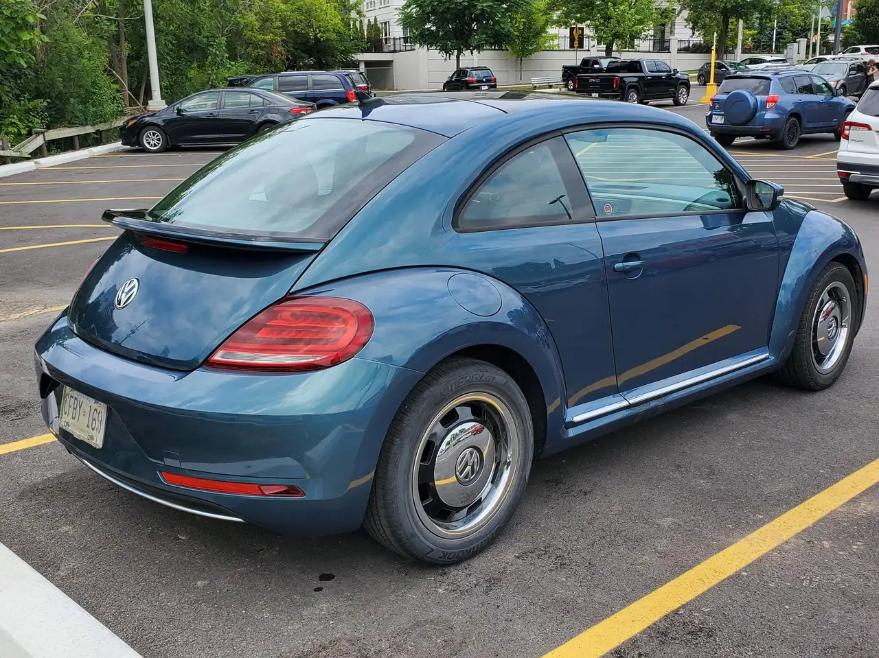 Volkswagen Beetle снимка Volkswagen Beetle