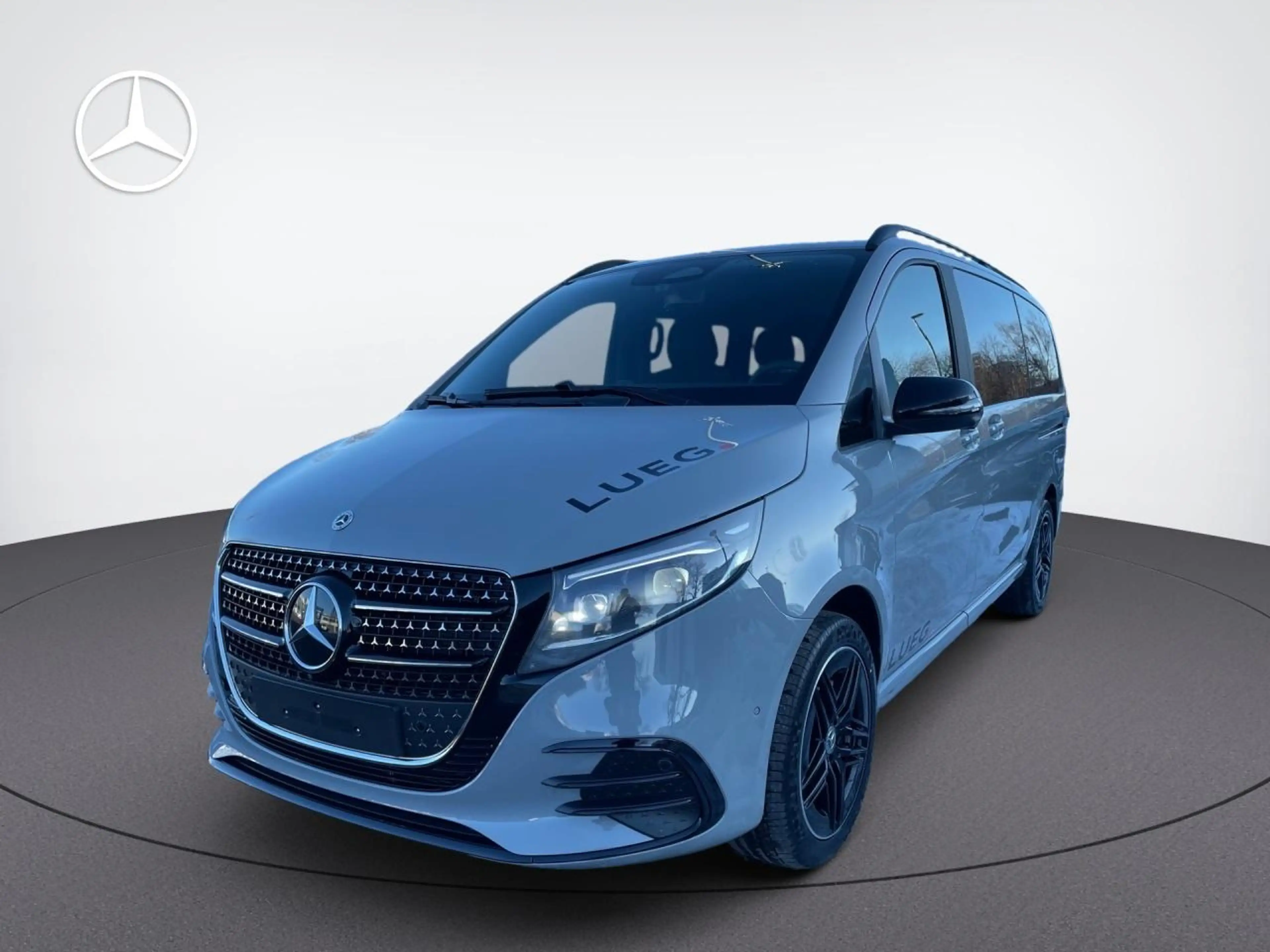 Mercedes-Benz V 300 d 4MATIC STYLE Lang Augmented Distronic LM — photo 2
