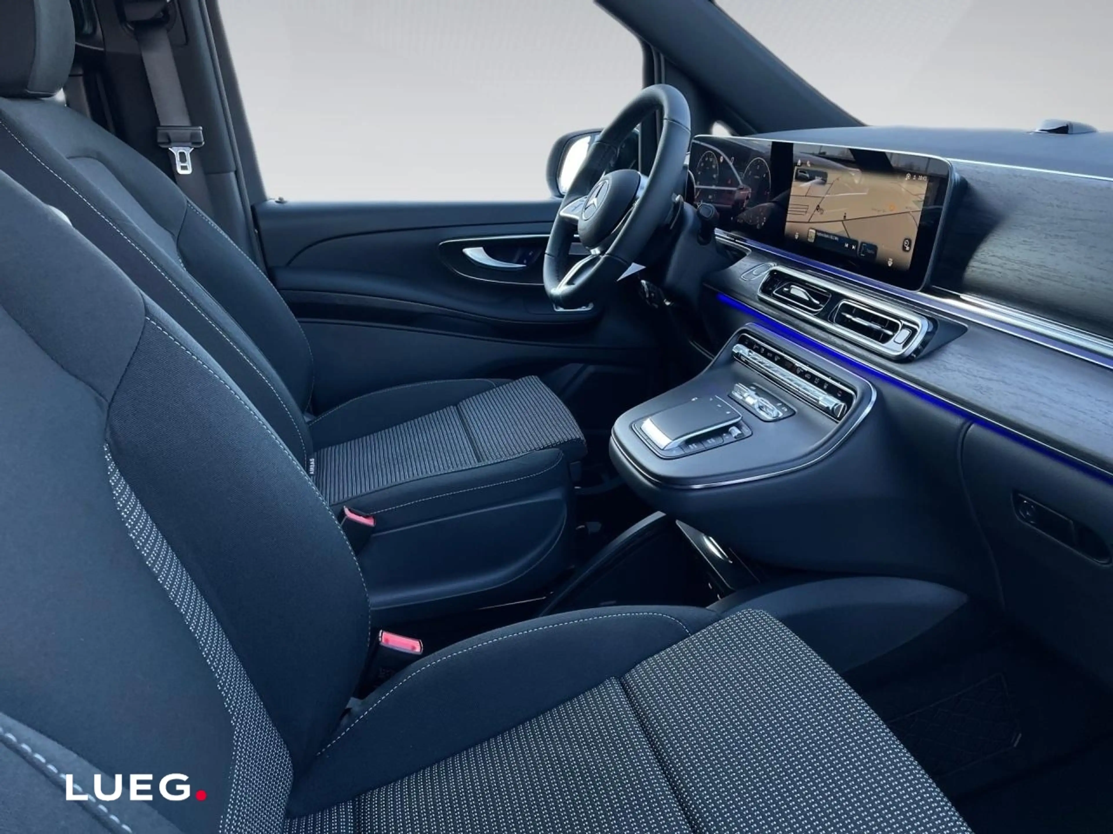 Mercedes-Benz V 300 d 4MATIC STYLE Lang Augmented Distronic LM — photo 9