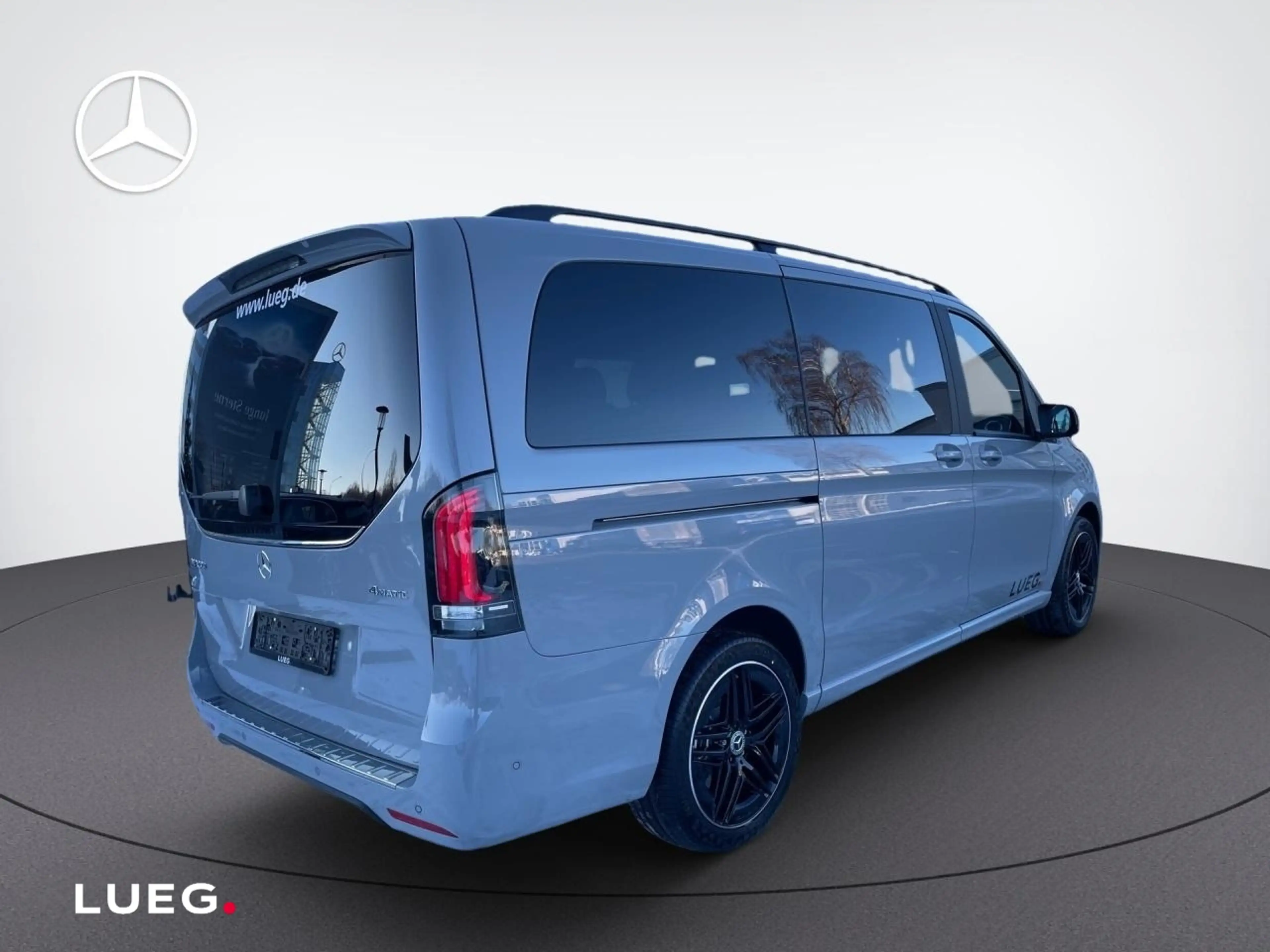 Mercedes-Benz V 300 d 4MATIC STYLE Lang Augmented Distronic LM — photo 5