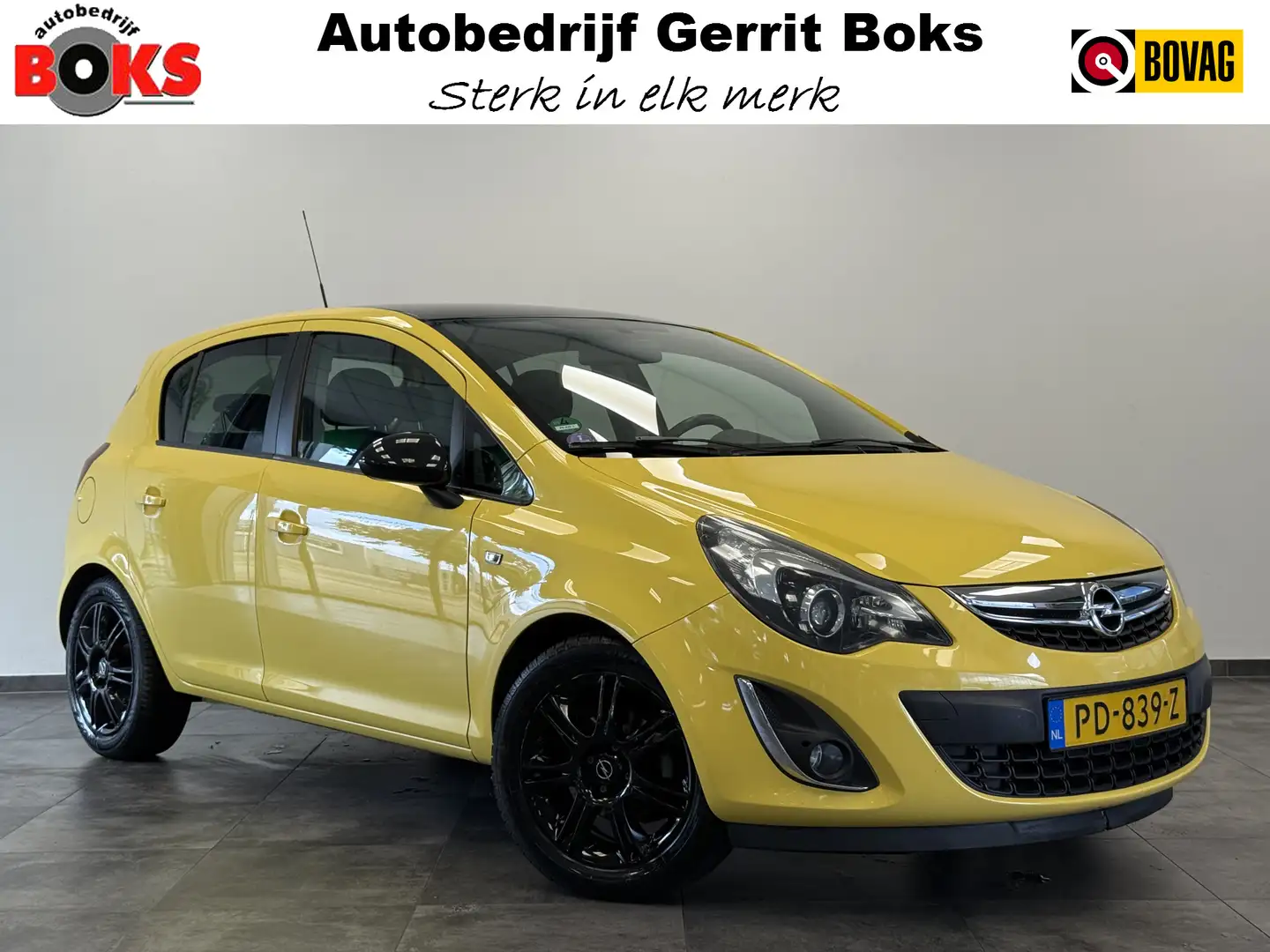 Opel Corsa 1.4-16V Color Edition 5-Drs. Airco CruiseControl N Geel - 1