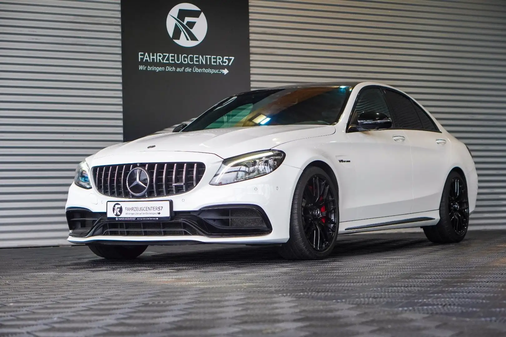 Mercedes-Benz C 63 AMG C 63s AMG FACELIFT/DISTRONIC/360°/BURMESTER/HUD Wit - 2