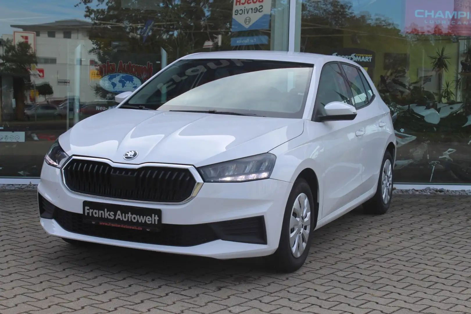 Skoda Fabia Active Weiß - 2