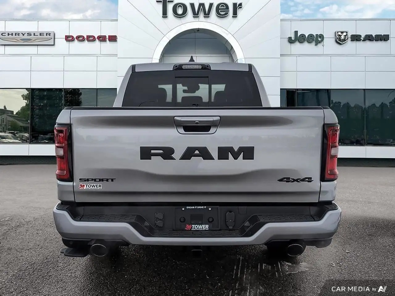 RAM 1500 снимка RAM 1500