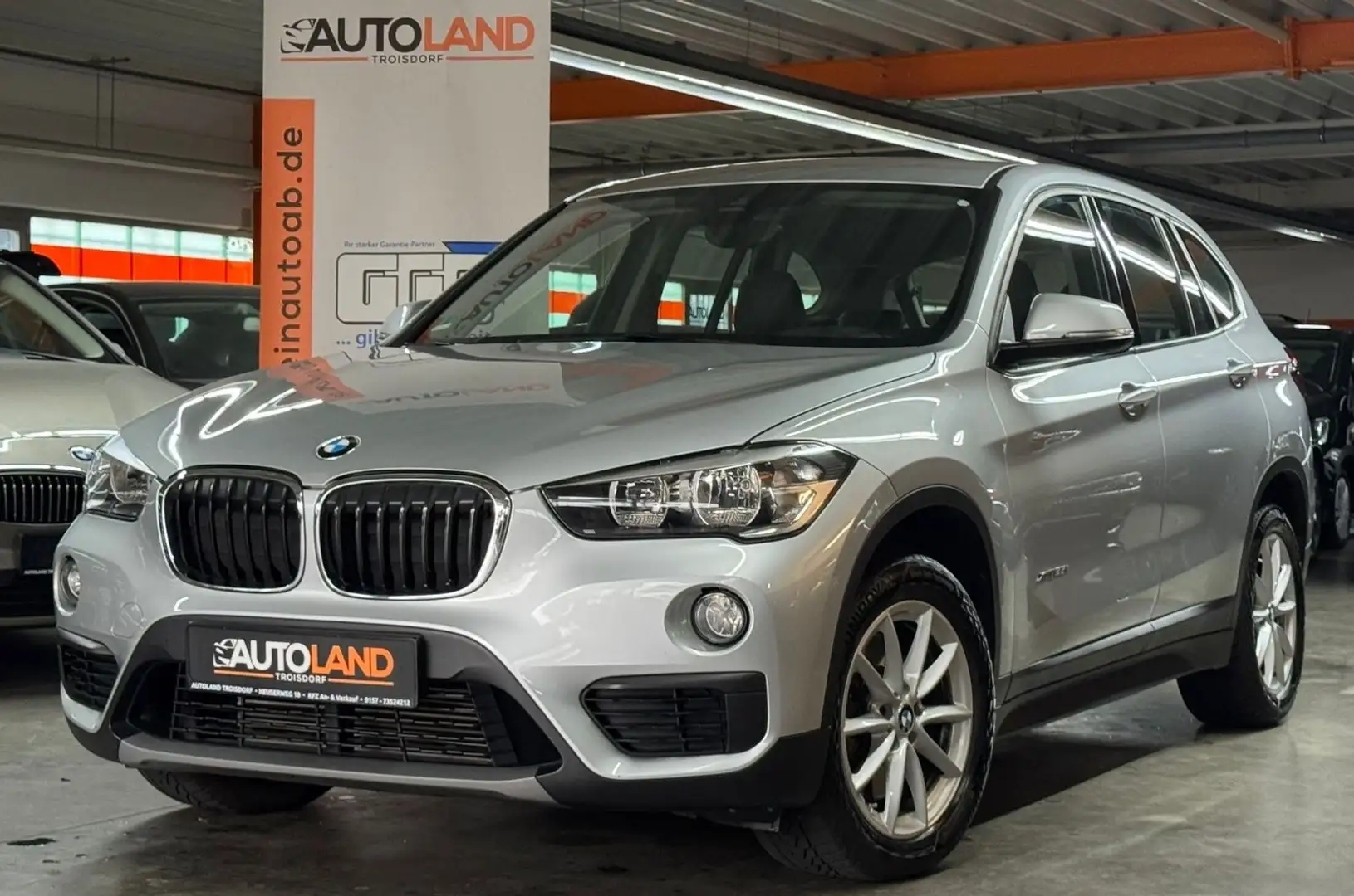 BMW X1 Baureihe xDrive 25*NUR 76TKM*AUTOM*LEDER*SHZ* Silber - 2