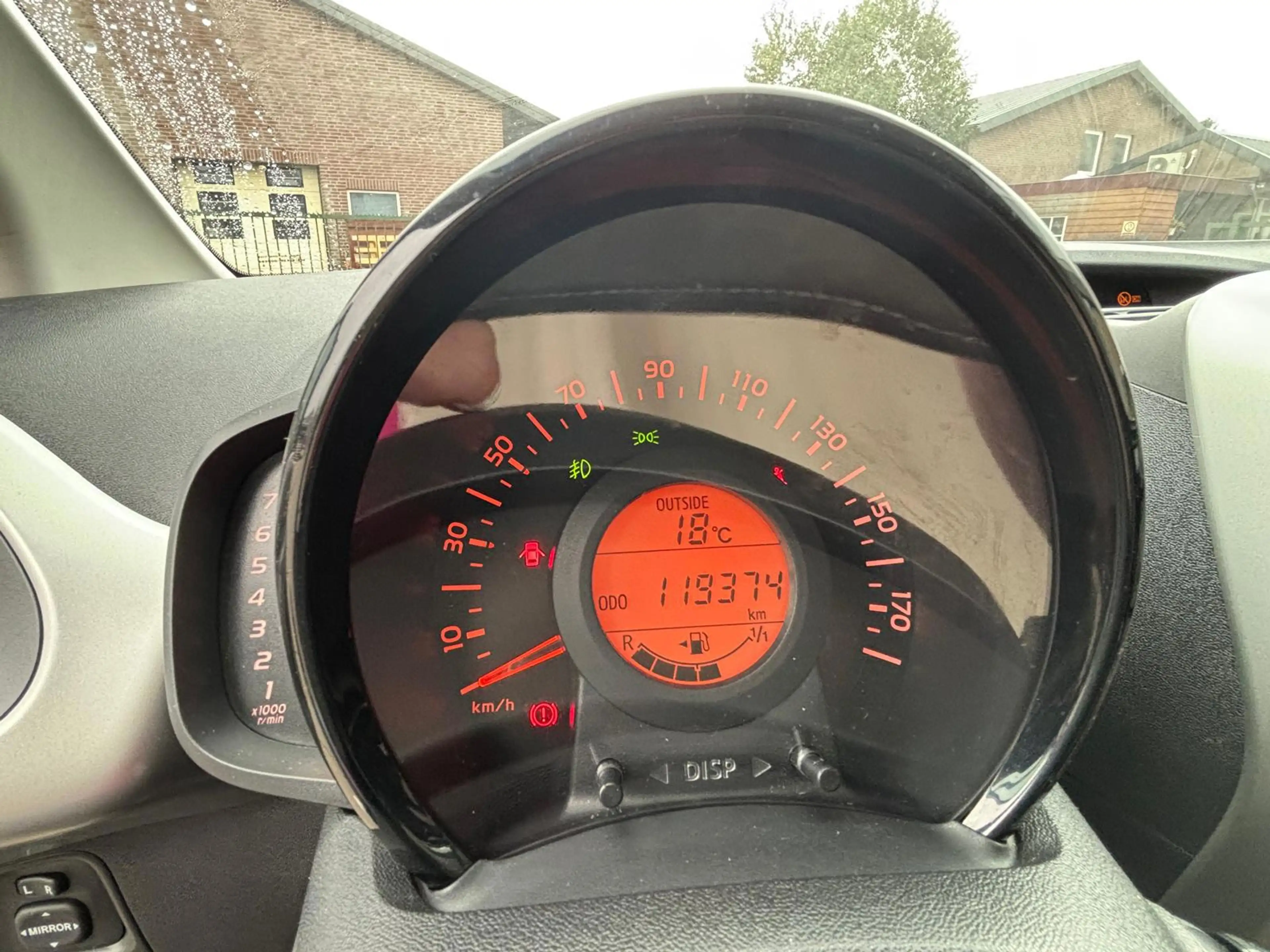 Toyota Aygo 1.0 VVT-i x-play — photo 8