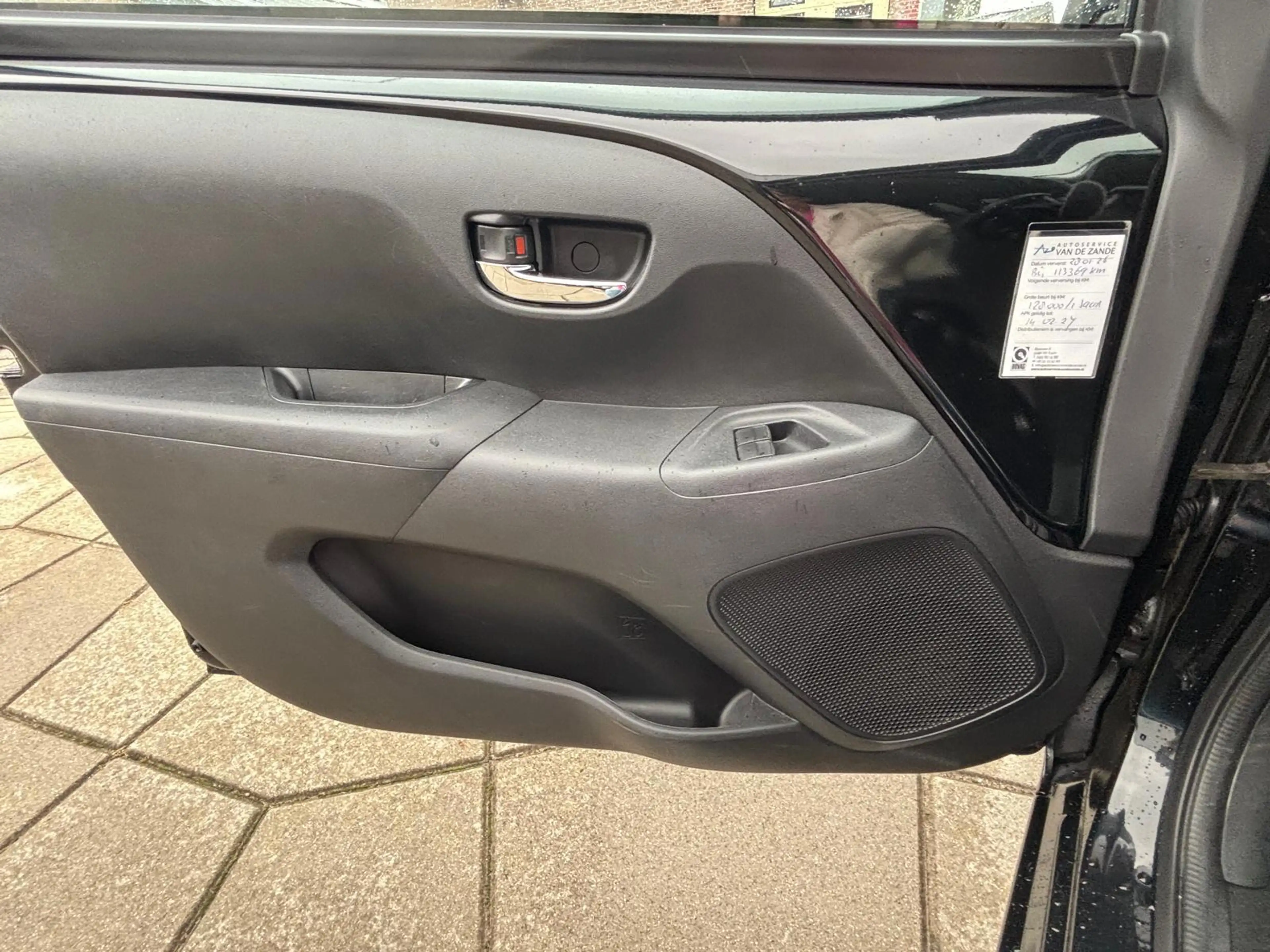 Toyota Aygo 1.0 VVT-i x-play — photo 7