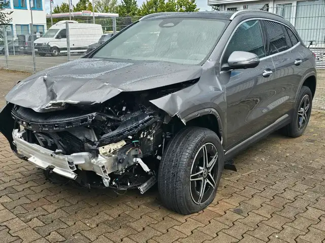 Mercedes-Benz EQA EQA 250+