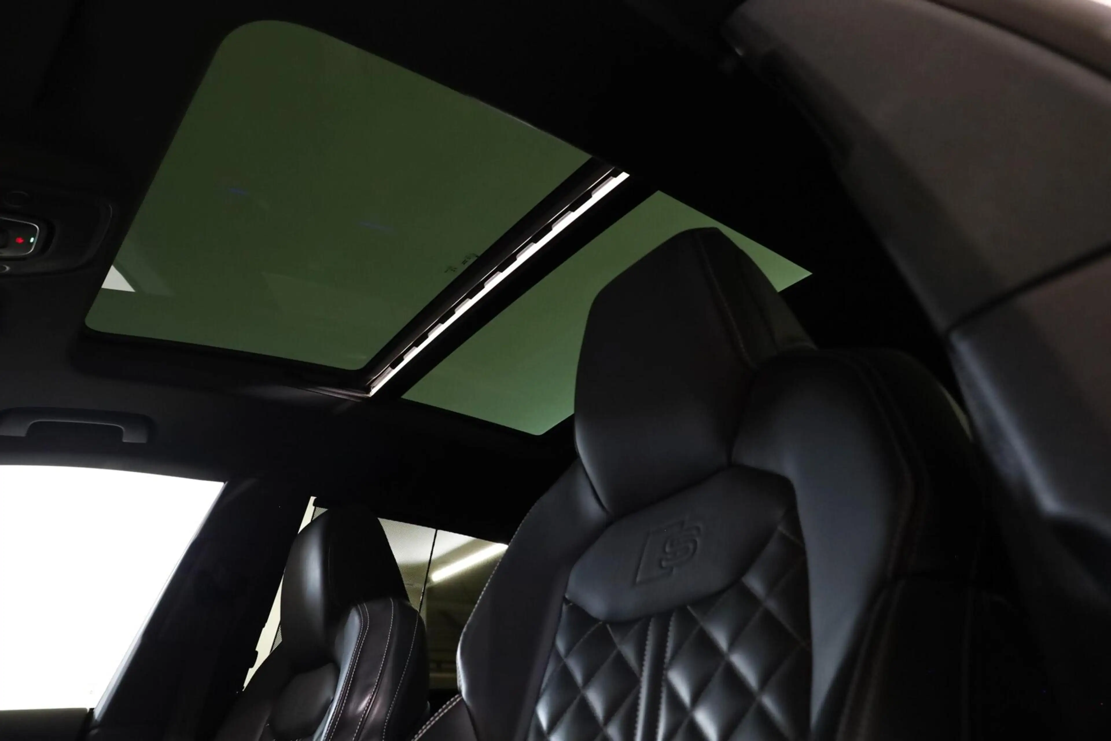 Audi Q8 60 TFSIe Competition|S-Line|Pano|Exclusive|RS Seat — photo 15
