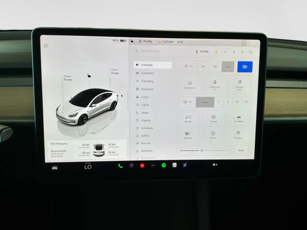 Tesla Model 3 fotografie Tesla Model 3