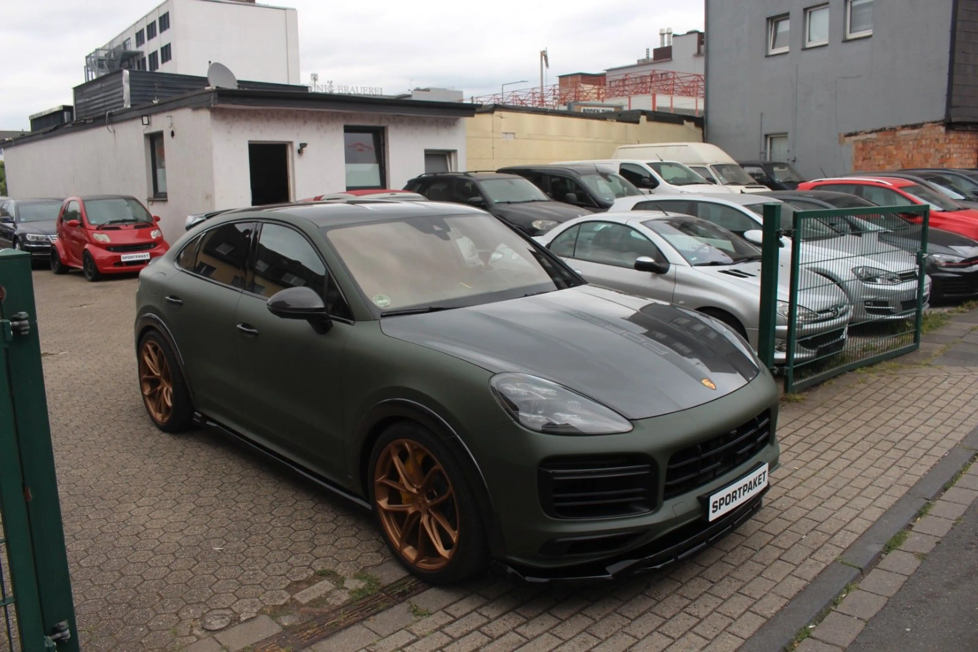 Porsche Cayenne Coupe Turbo S E-Hybrid/CARBON/2.HD/VOLL — photo 2