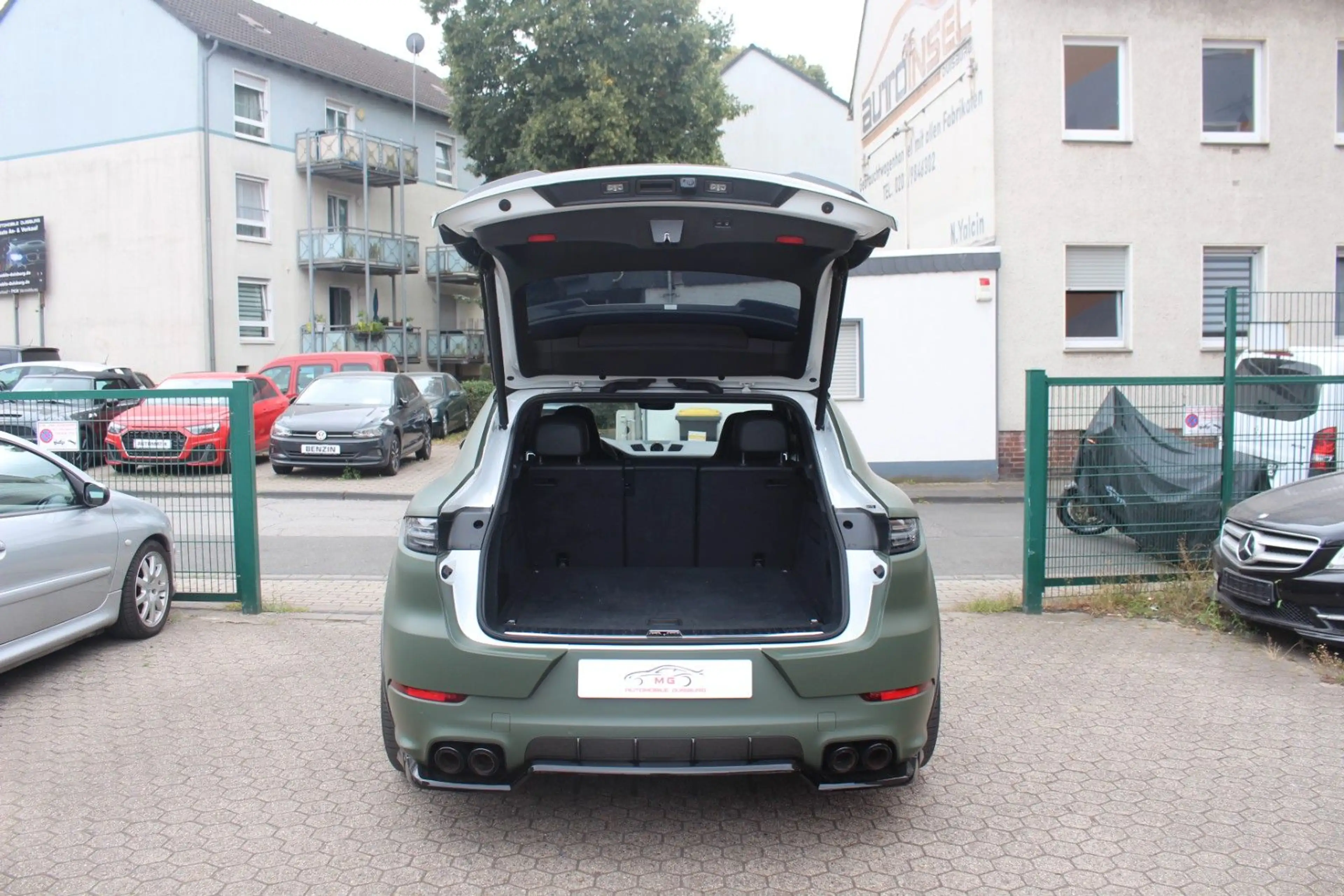 Porsche Cayenne Coupe Turbo S E-Hybrid/CARBON/2.HD/VOLL — photo 9