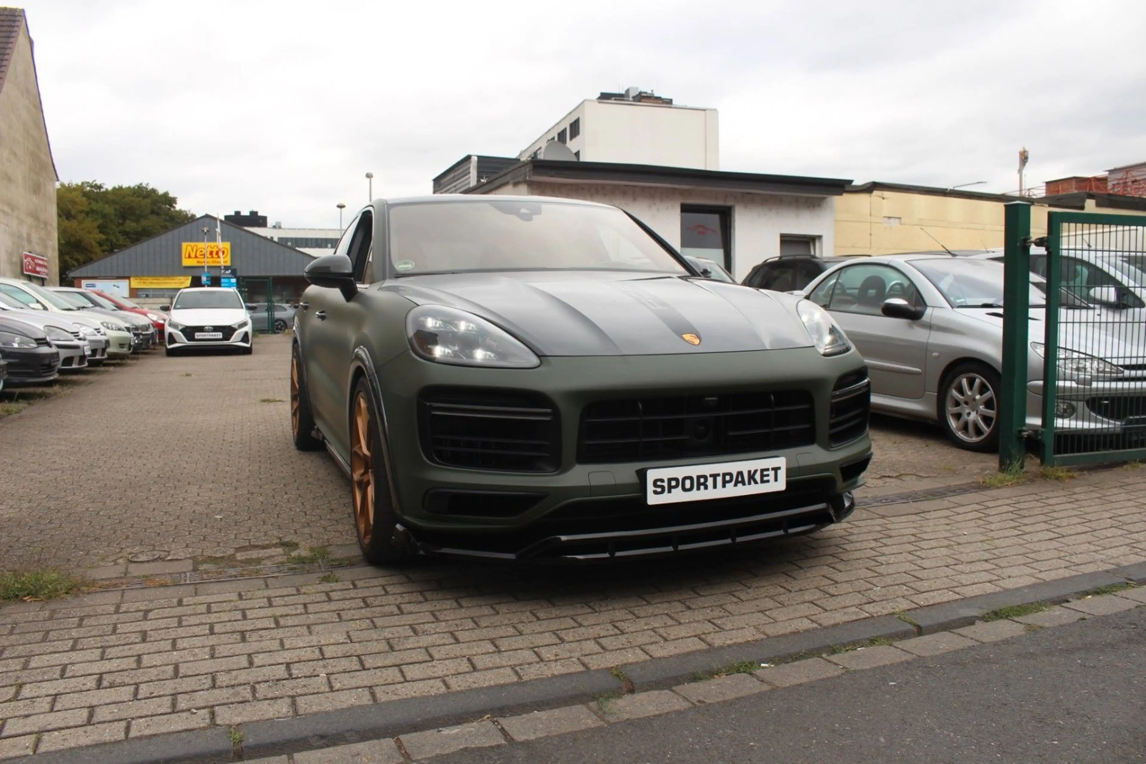 Porsche Cayenne Coupe Turbo S E-Hybrid/CARBON/2.HD/VOLL — photo 3