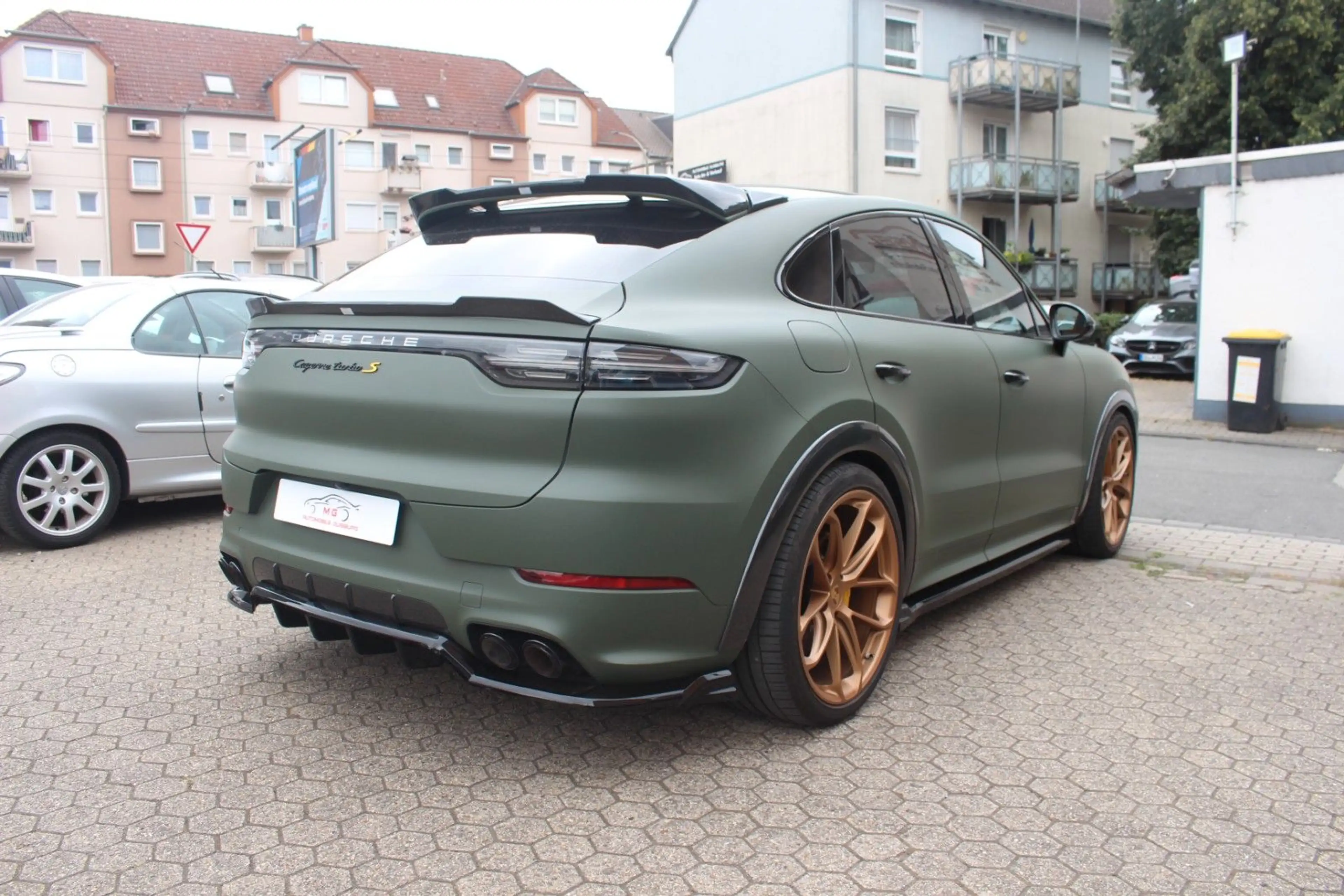 Porsche Cayenne Coupe Turbo S E-Hybrid/CARBON/2.HD/VOLL — photo 6