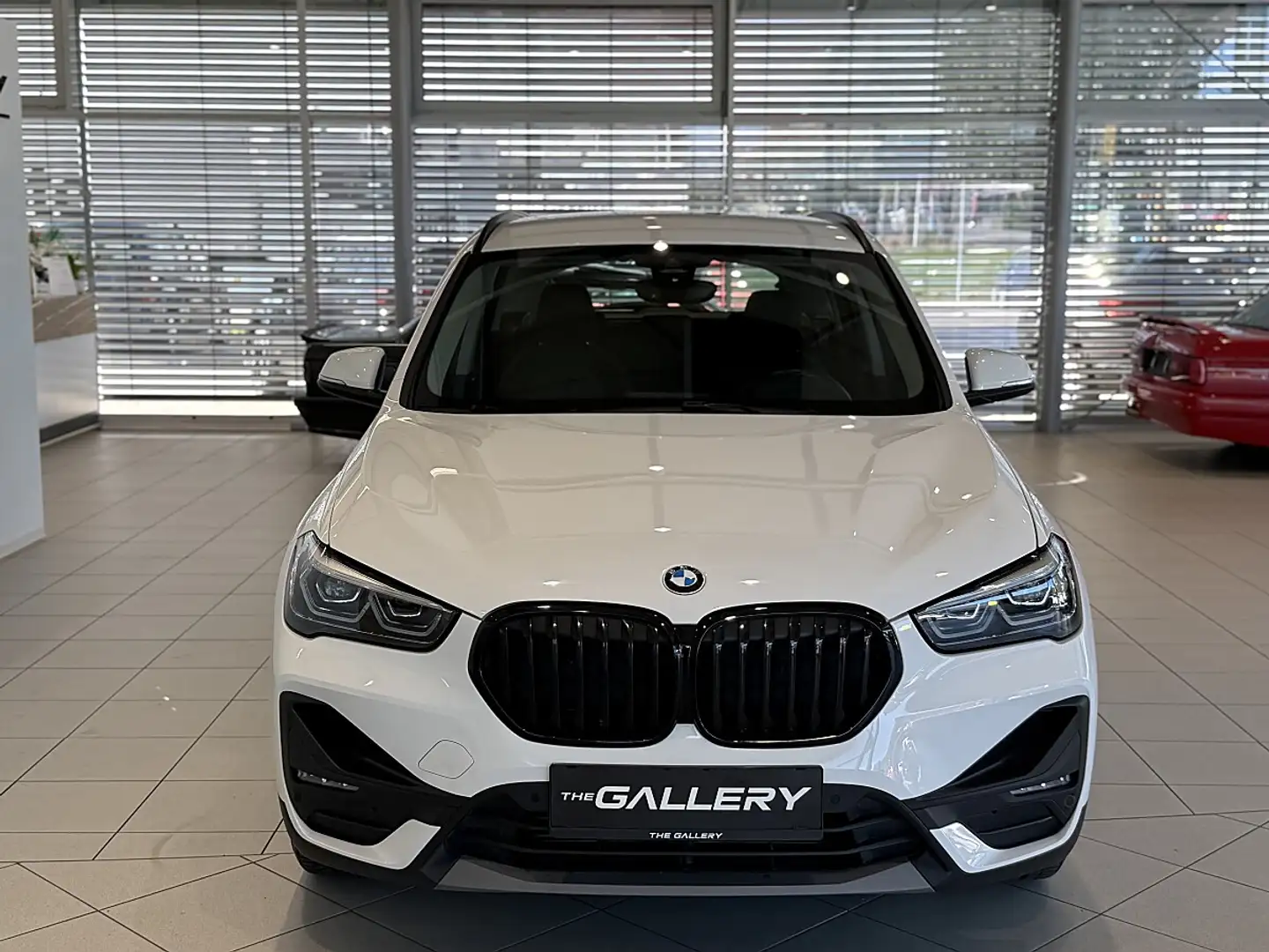BMW X1 xDrive 20d Aut.*LED*Kamera*AHK*Verkehrszeichen Weiß - 2