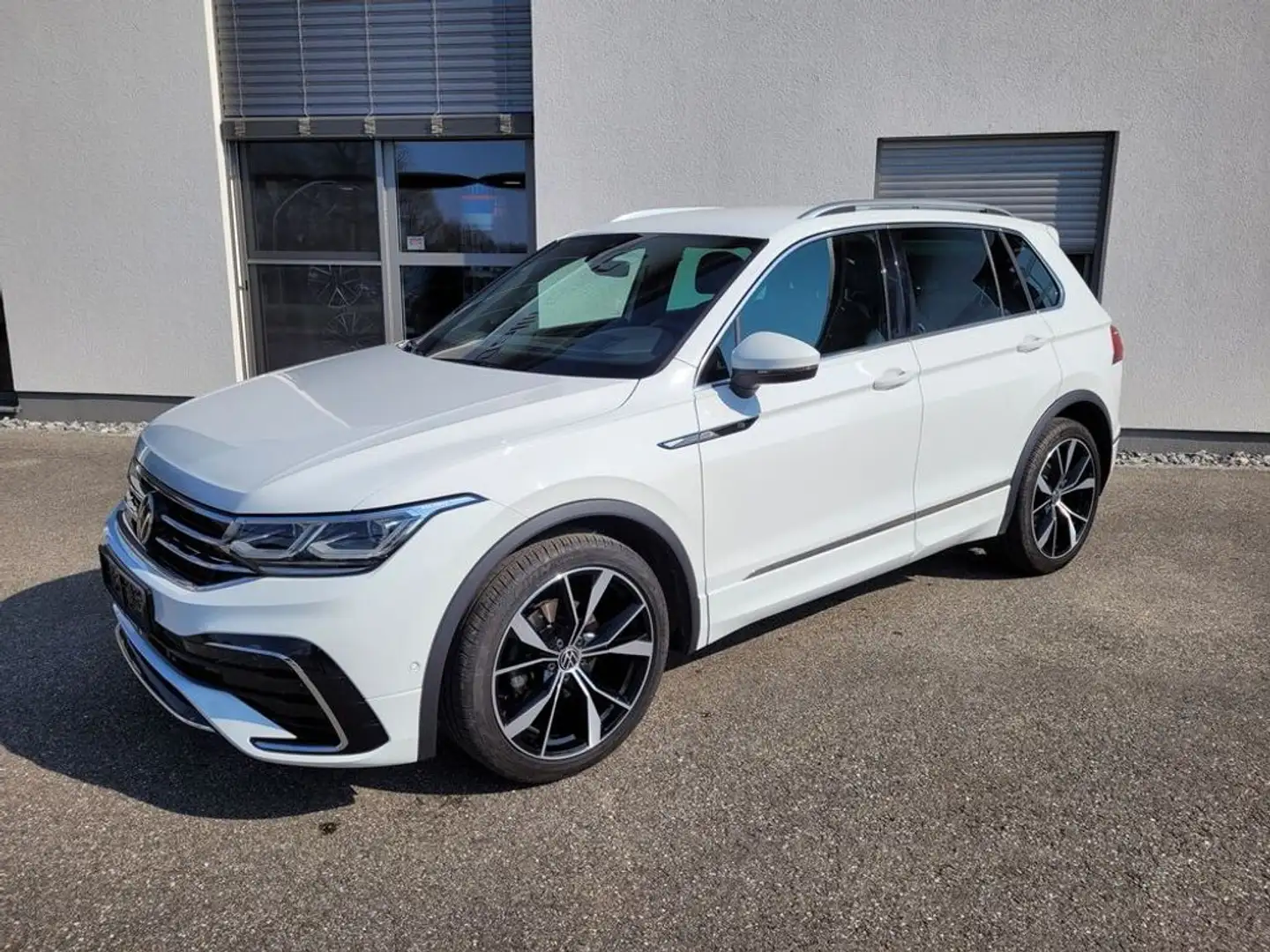 Volkswagen Tiguan R-Line 4Motion DSG Weiß - 1