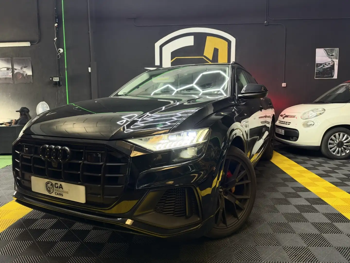 Audi Q8 55 TFSI Black line quattro tiptronic Negro - 1