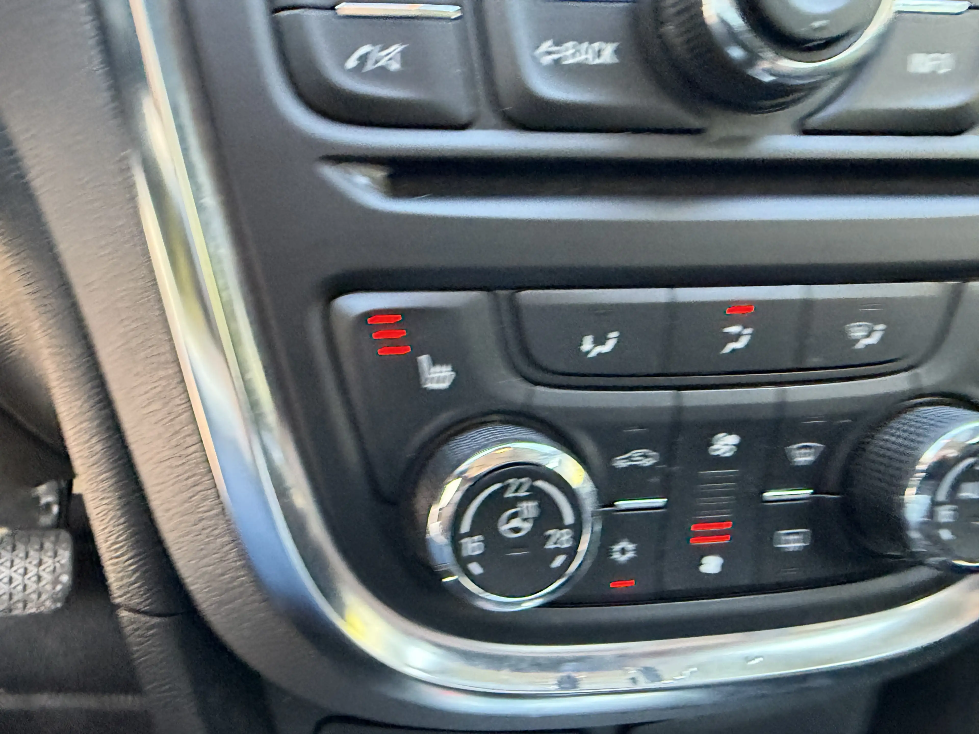 Opel Mokka 1.4 T Innovation / AUTOMAAT / LEER / NAVI / CRUISE — photo 12
