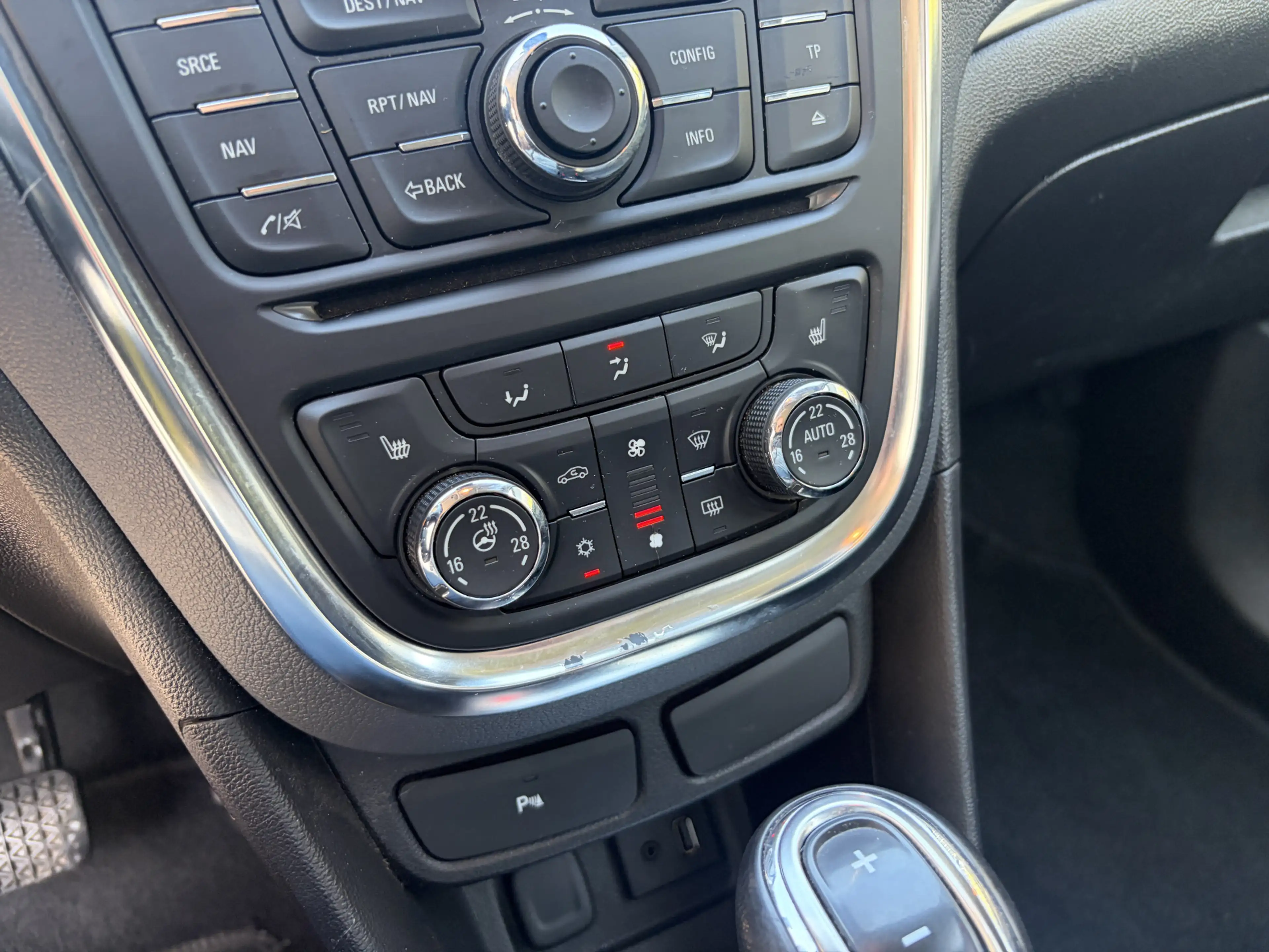 Opel Mokka 1.4 T Innovation / AUTOMAAT / LEER / NAVI / CRUISE — photo 11