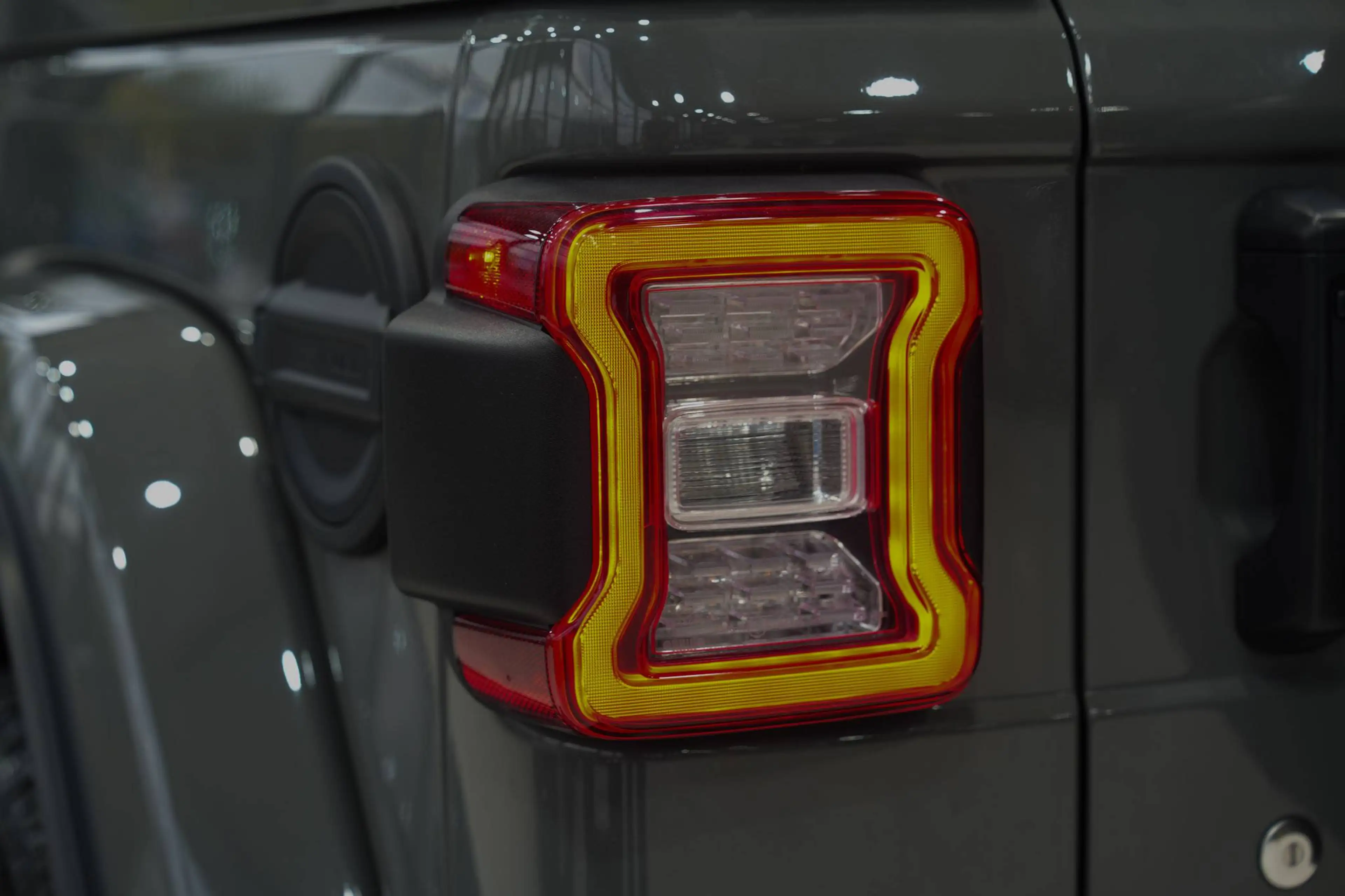 Jeep Wrangler Unlimited Sahara*ALPINE-PREM*KAMERA*LED — photo 10