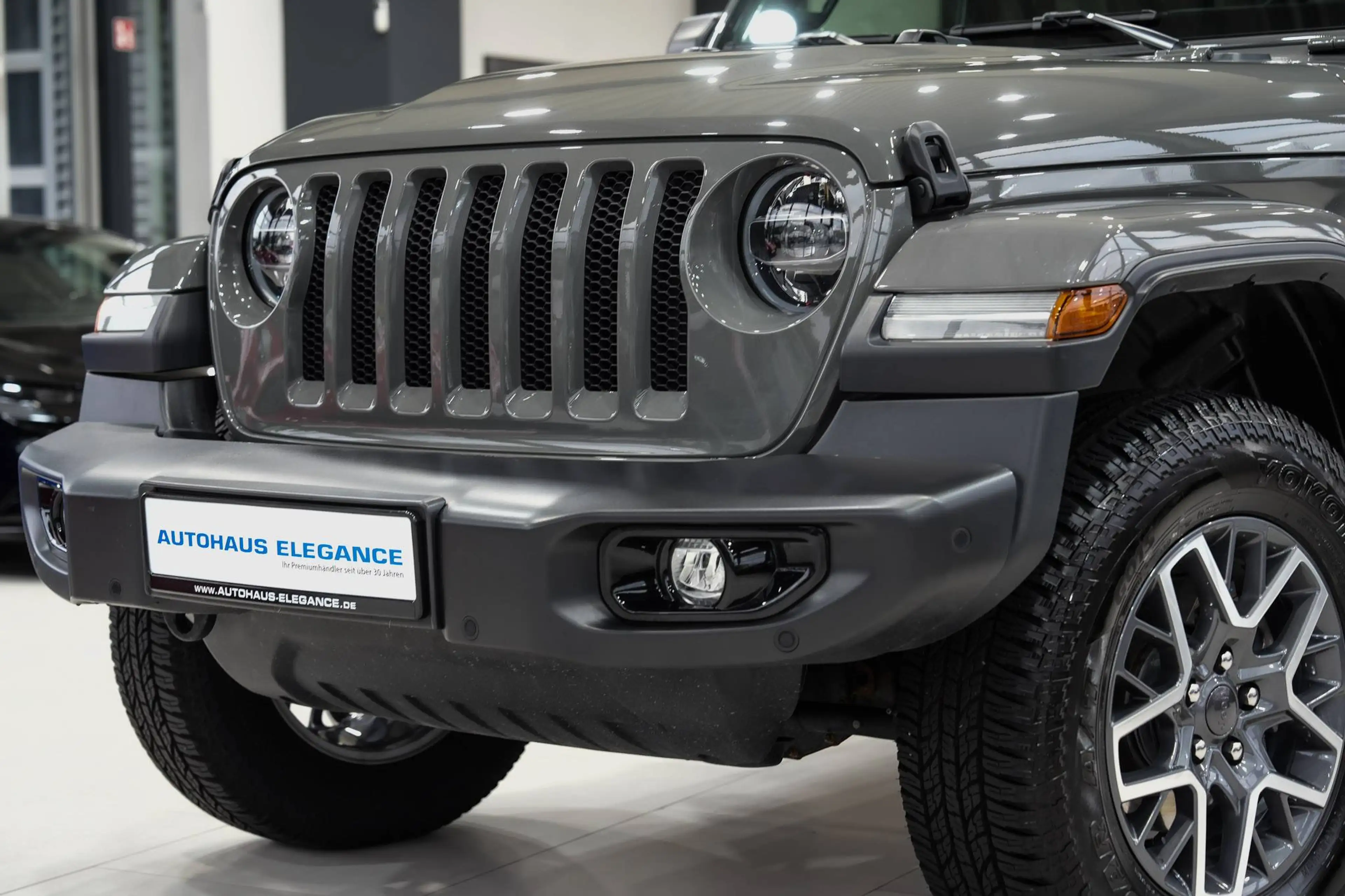 Jeep Wrangler Unlimited Sahara*ALPINE-PREM*KAMERA*LED — photo 8