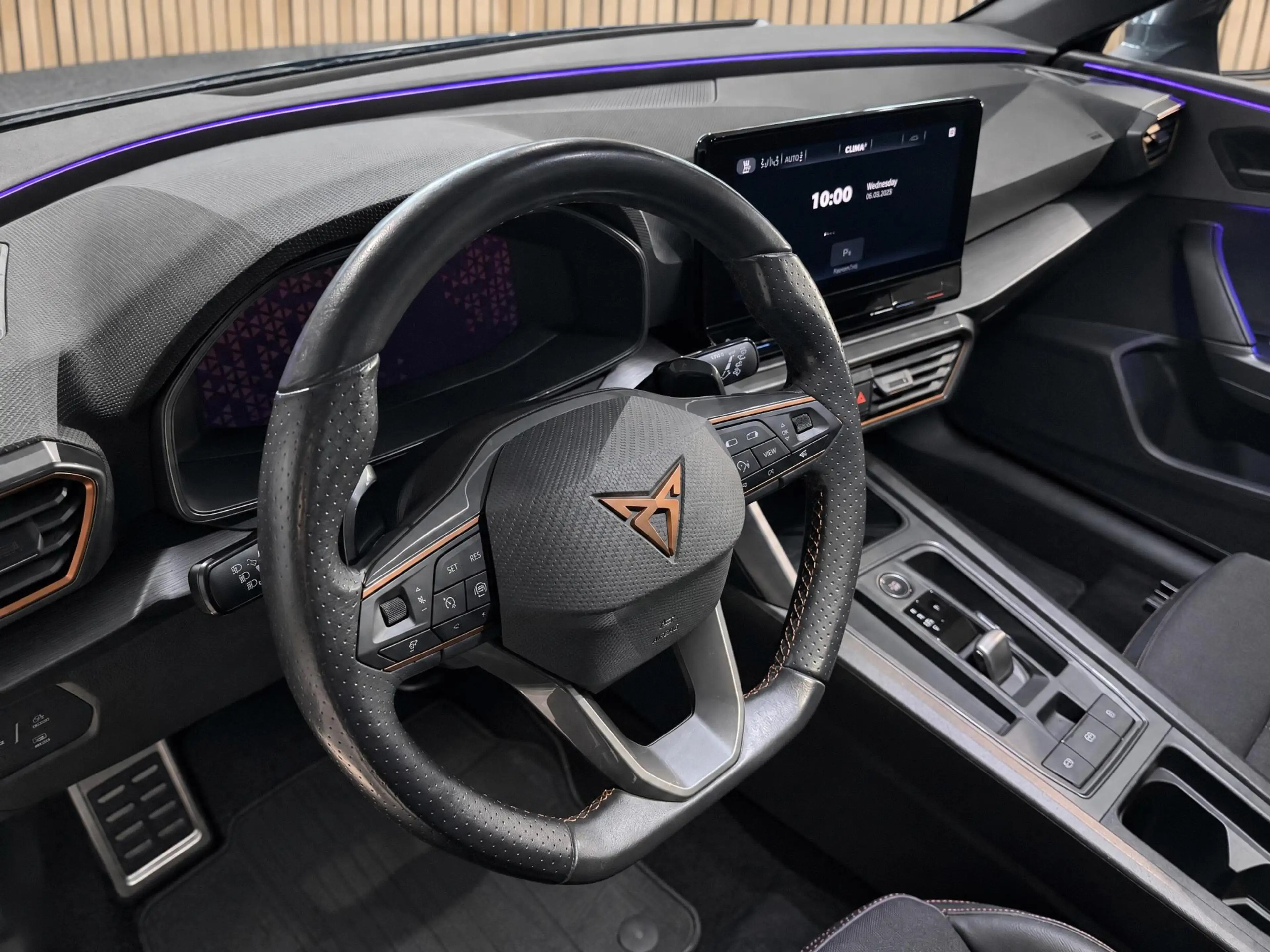CUPRA Leon 1.4 e-Hybrid VZ Business |Panorama dak |Camera |Sf — photo 9