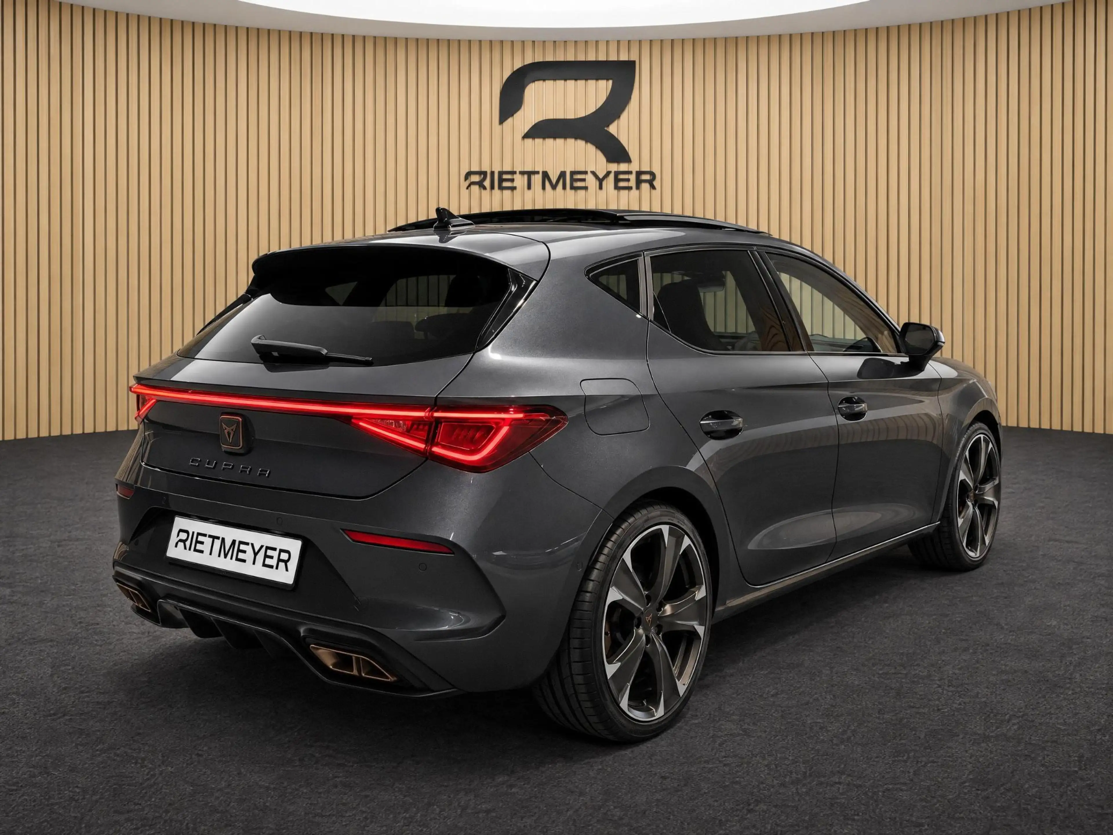 CUPRA Leon 1.4 e-Hybrid VZ Business |Panorama dak |Camera |Sf — photo 5
