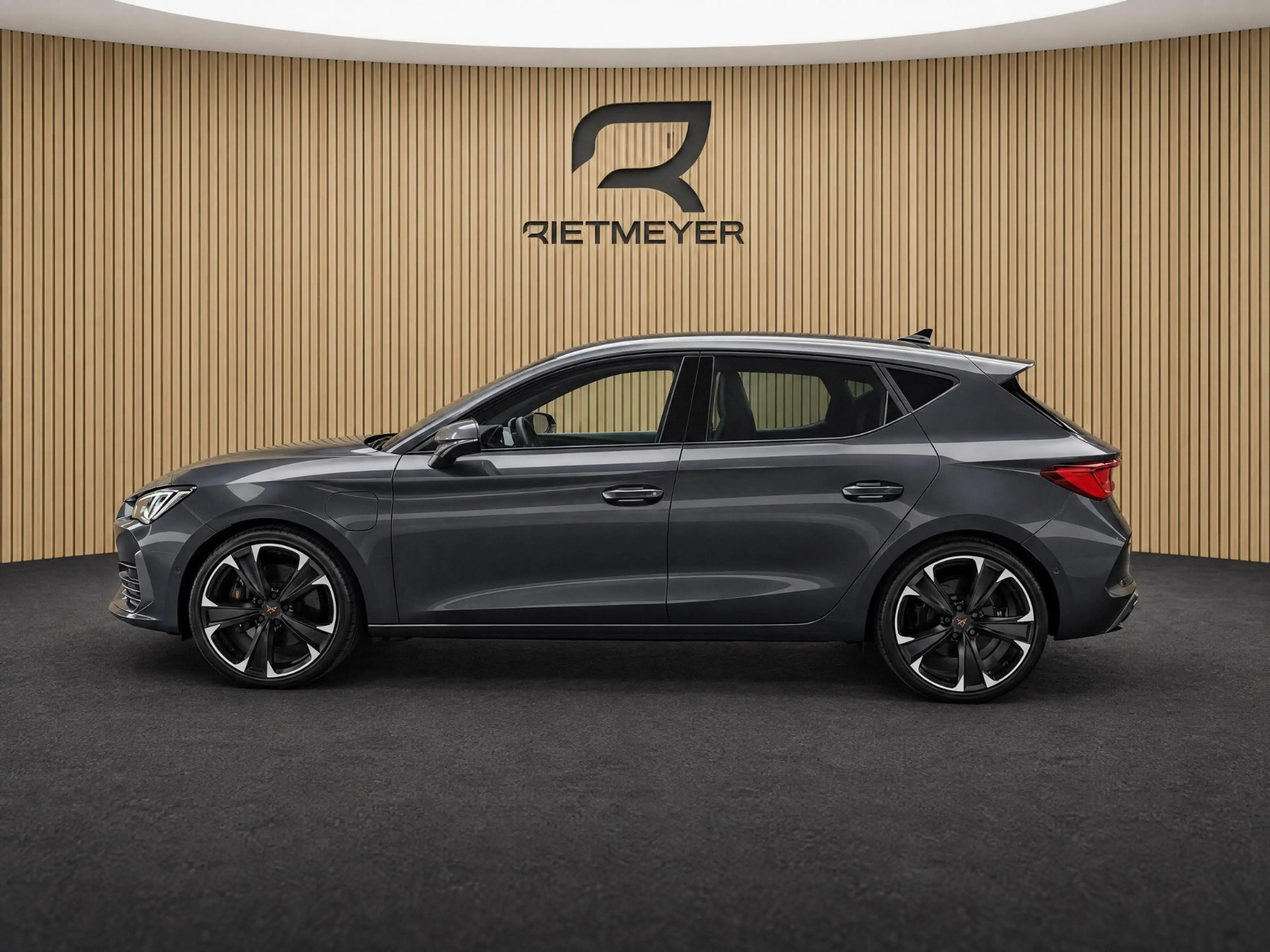 CUPRA Leon 1.4 e-Hybrid VZ Business |Panorama dak |Camera |Sf — photo 2