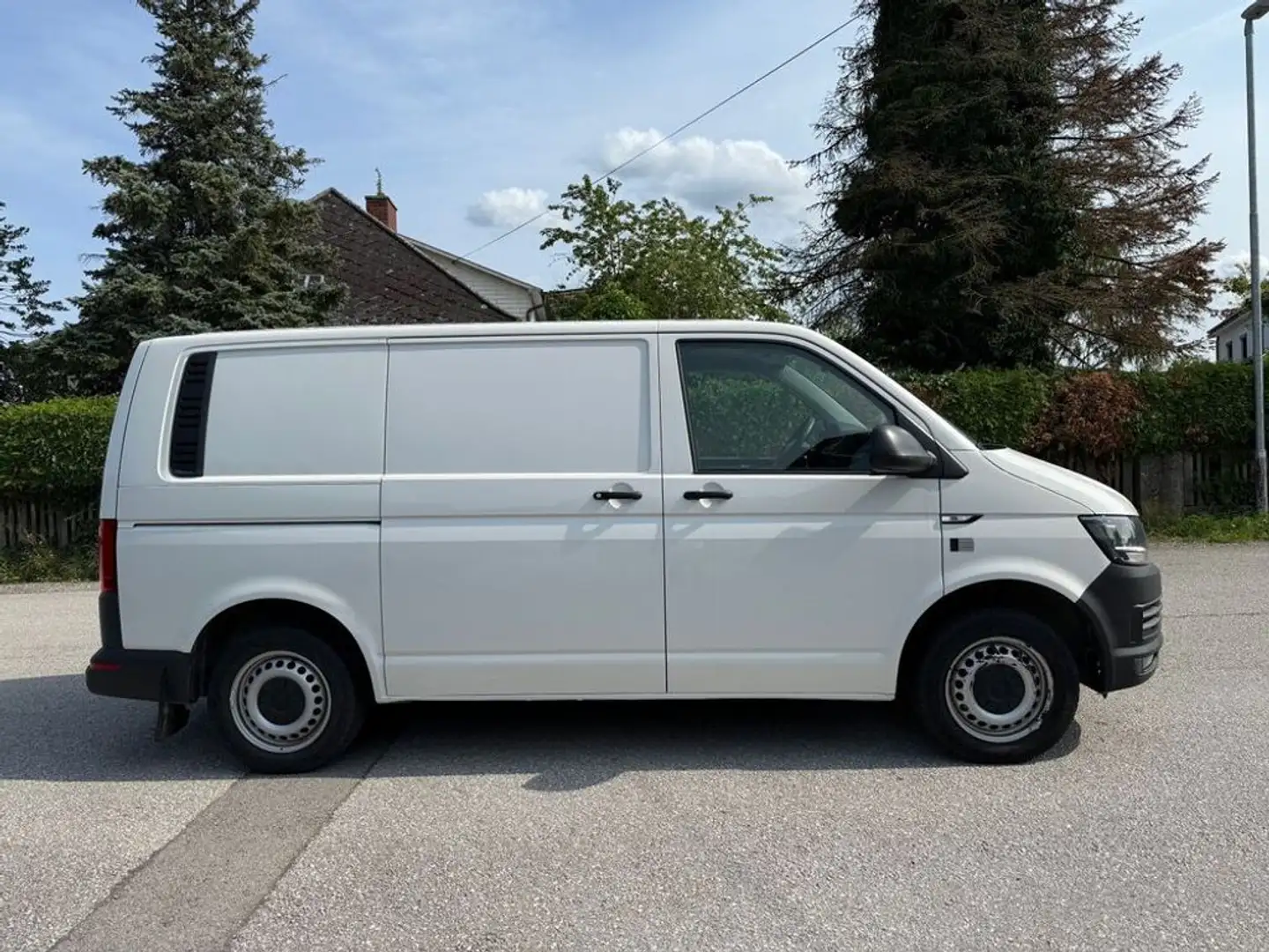 Volkswagen T6 Transporter KASTEN 4Motion 17400€NETTO STHZG KLIMA AHK TEMP Weiß - 2